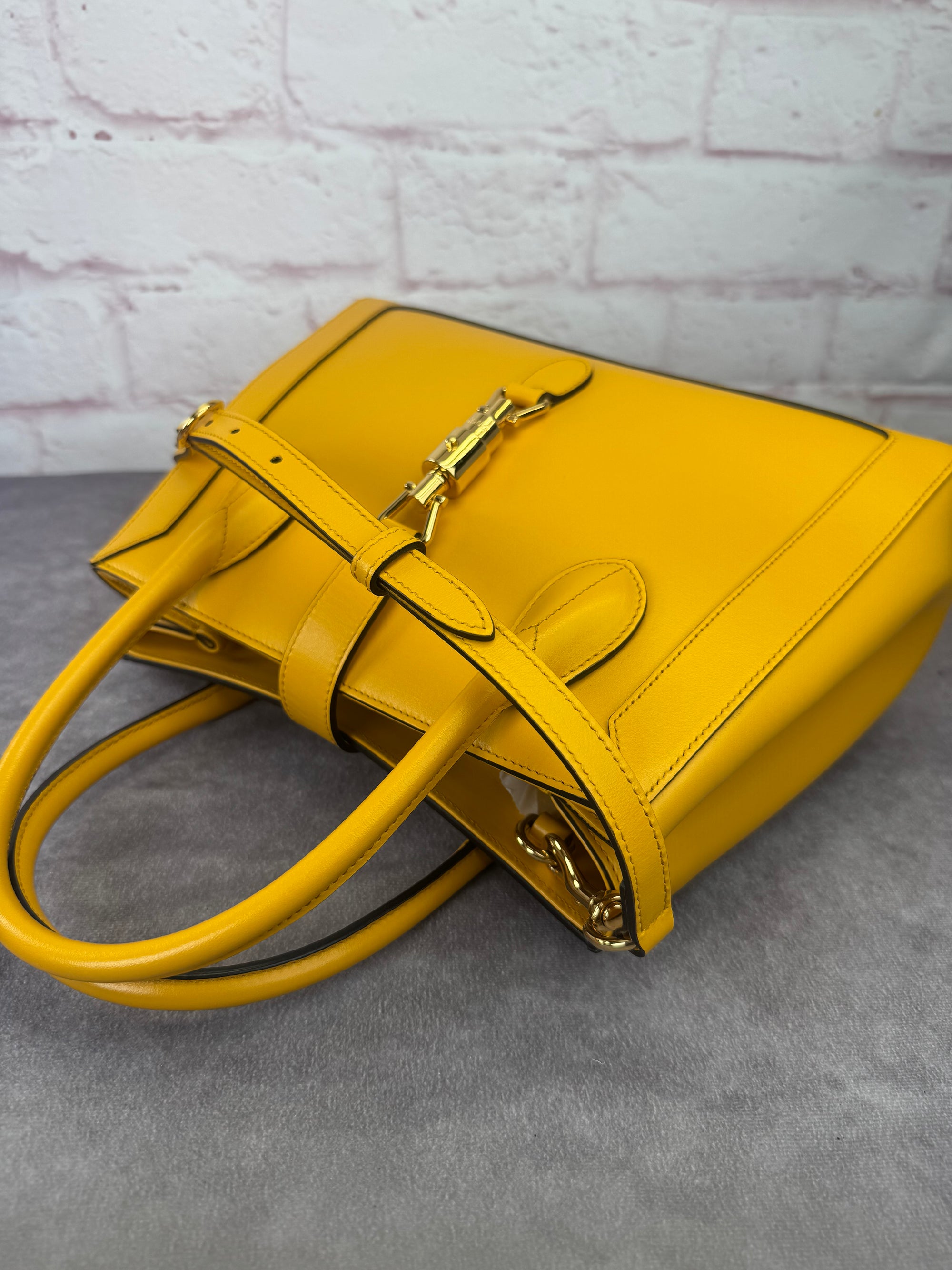 Gucci Medium Jackie 1961 Yellow Piston Lock Tote Bag