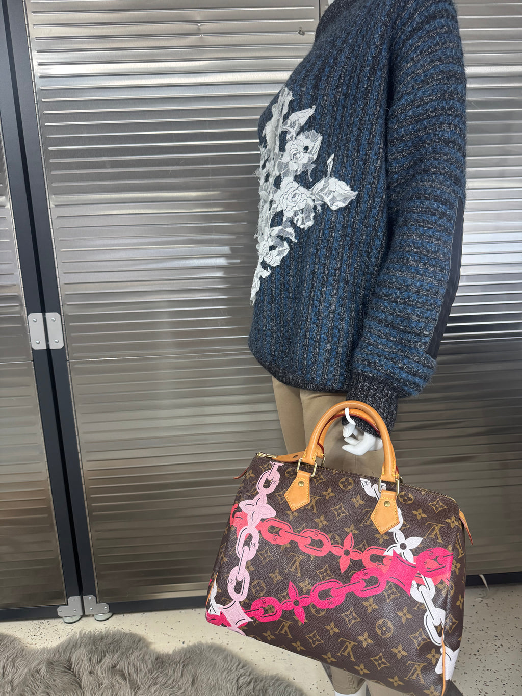 Louis Vuitton Limited Edition Bay Rose Chains Speedy 30 Handbag