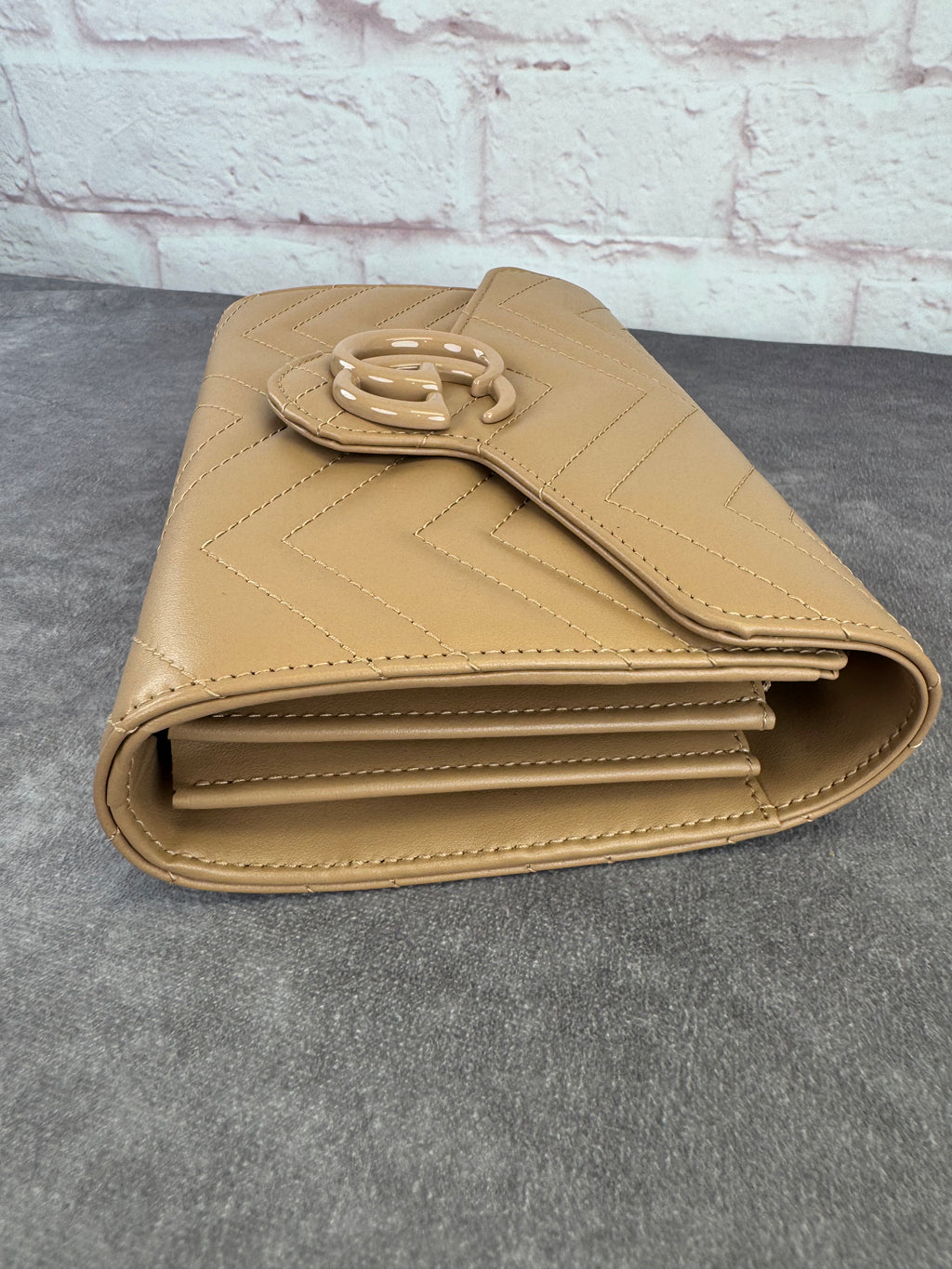 Gucci GG Matelasse Marmont Monochrome Chain Wallet Bag