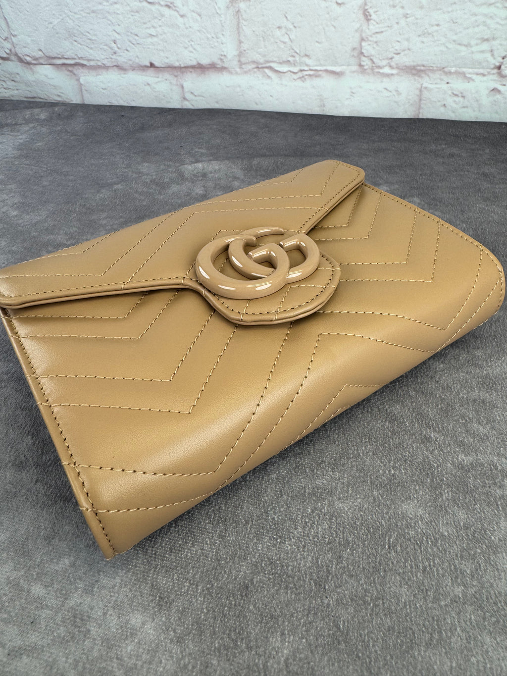 Gucci GG Matelasse Marmont Monochrome Chain Wallet Bag