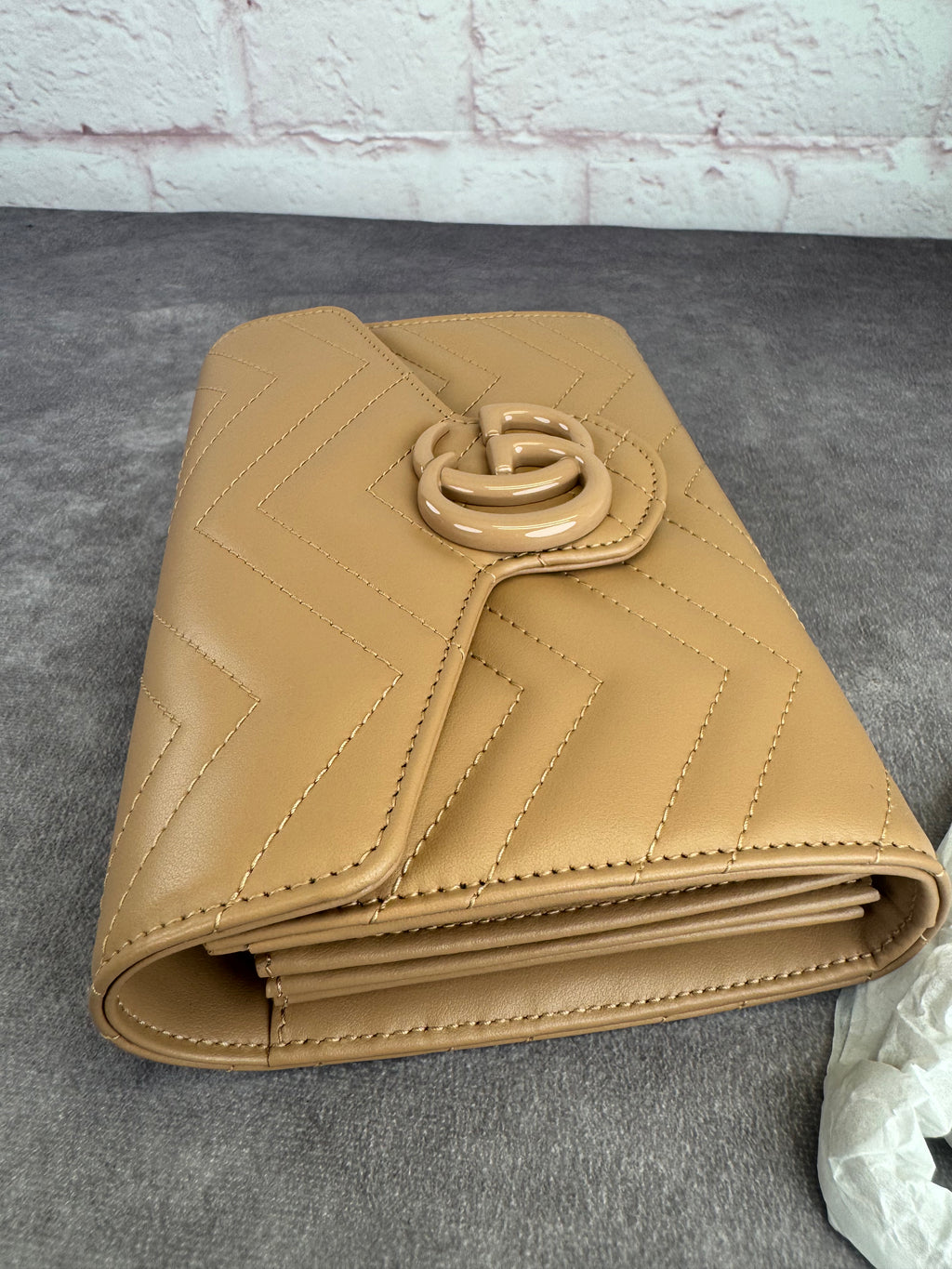 Gucci GG Matelasse Marmont Monochrome Chain Wallet Bag