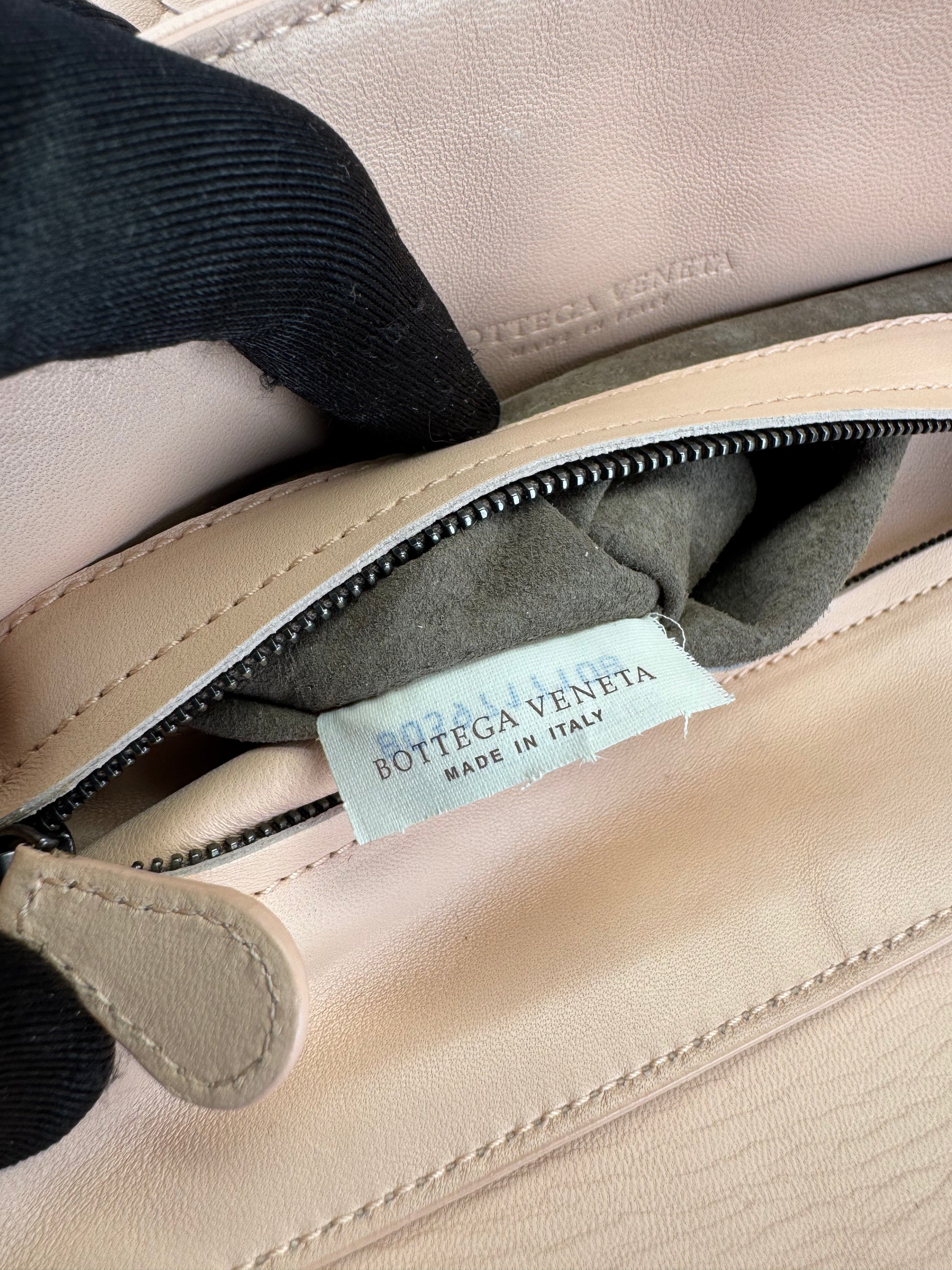 Bottega Veneta Monalisa Intrecciato Nappa Rialto Shoulder Bag