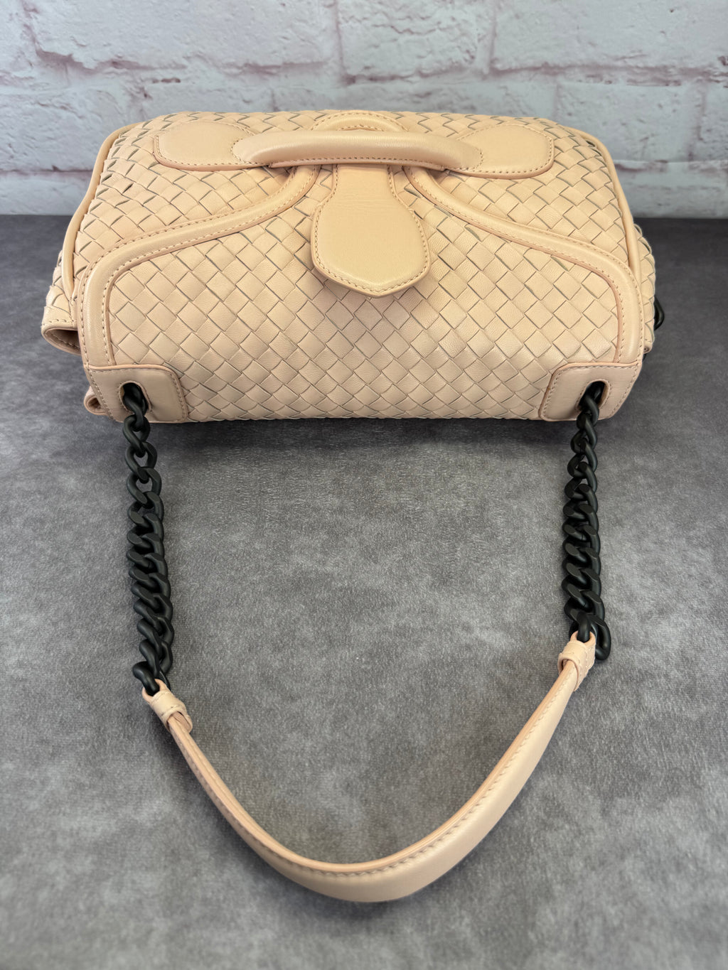 Bottega Veneta Monalisa Intrecciato Nappa Rialto Shoulder Bag