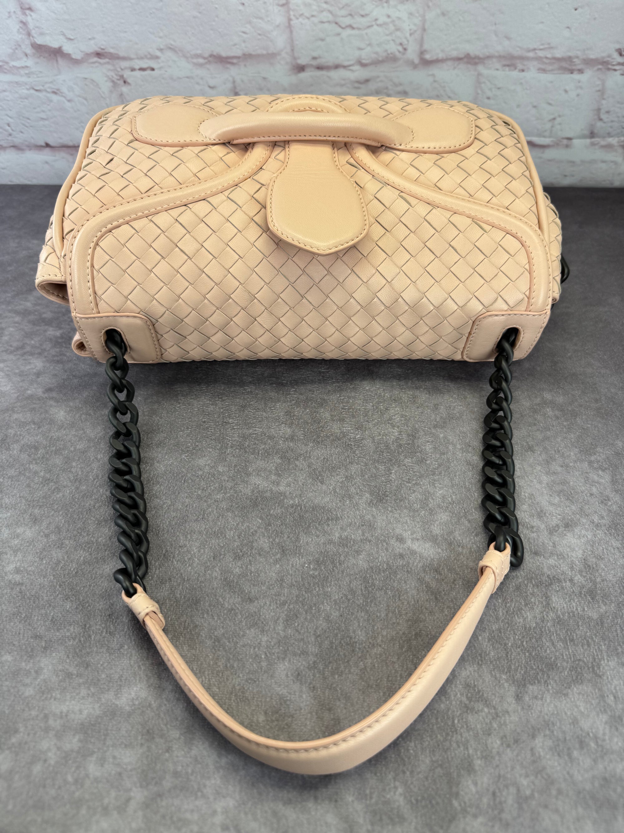 Bottega Veneta Monalisa Intrecciato Nappa Rialto Shoulder Bag