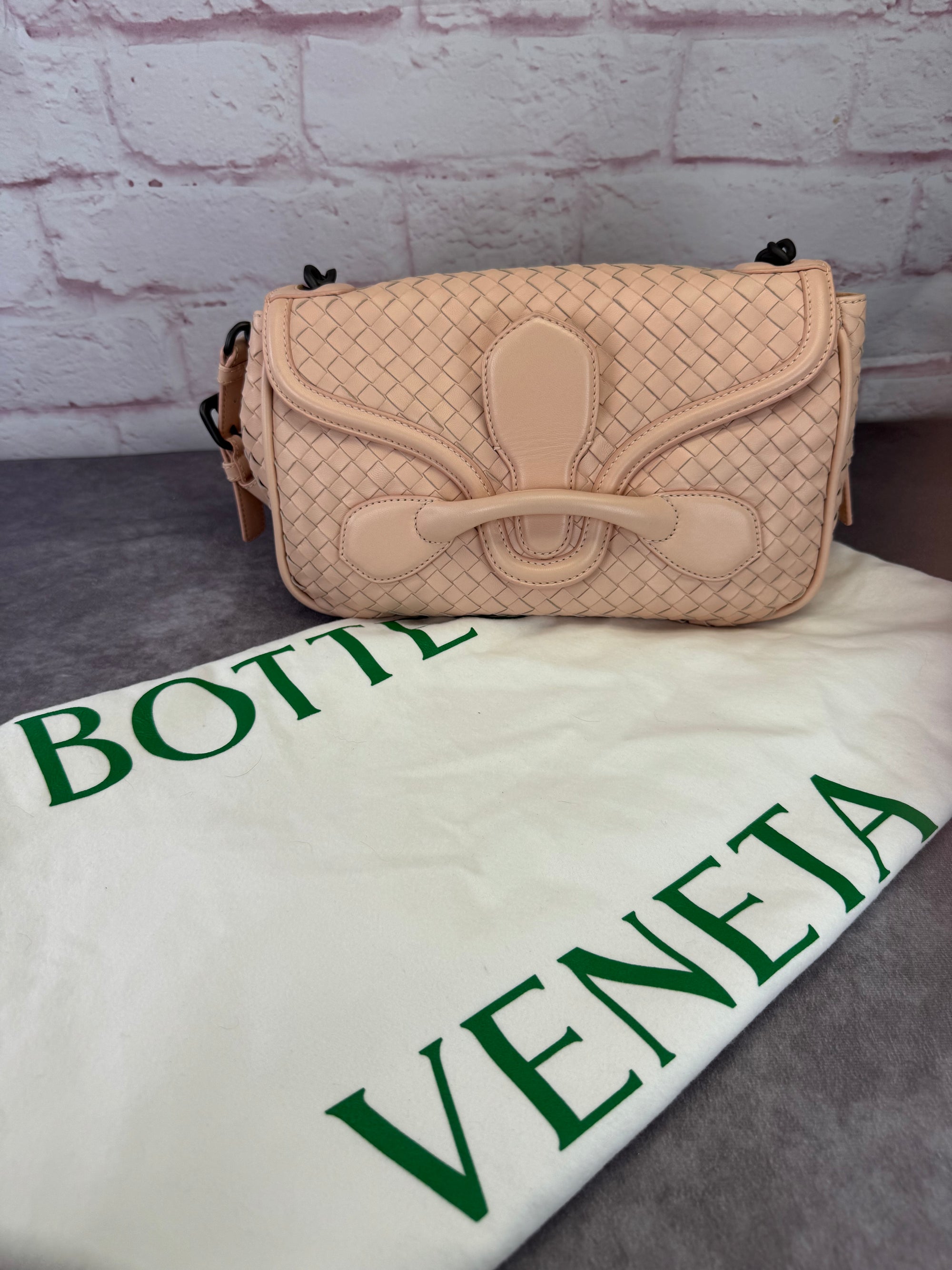 Bottega Veneta Monalisa Intrecciato Nappa Rialto Shoulder Bag