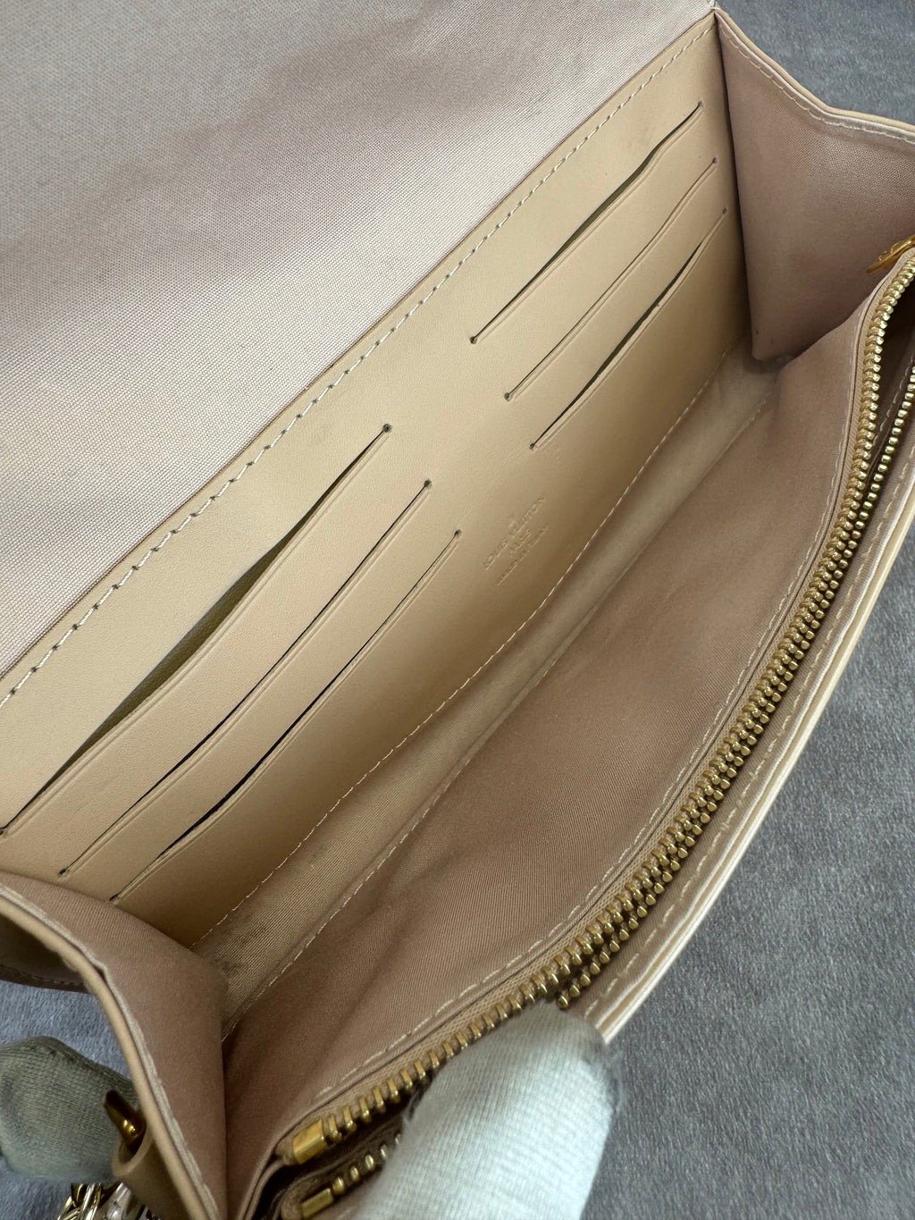 Louis Vuitton Vernis Sunset Boulevard Clutch