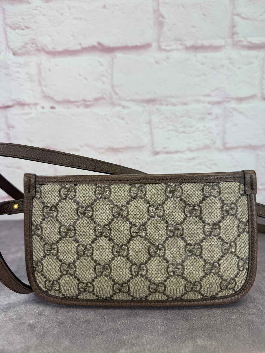 Gucci GG Supreme Monogram Web Ophidia Crossbody
