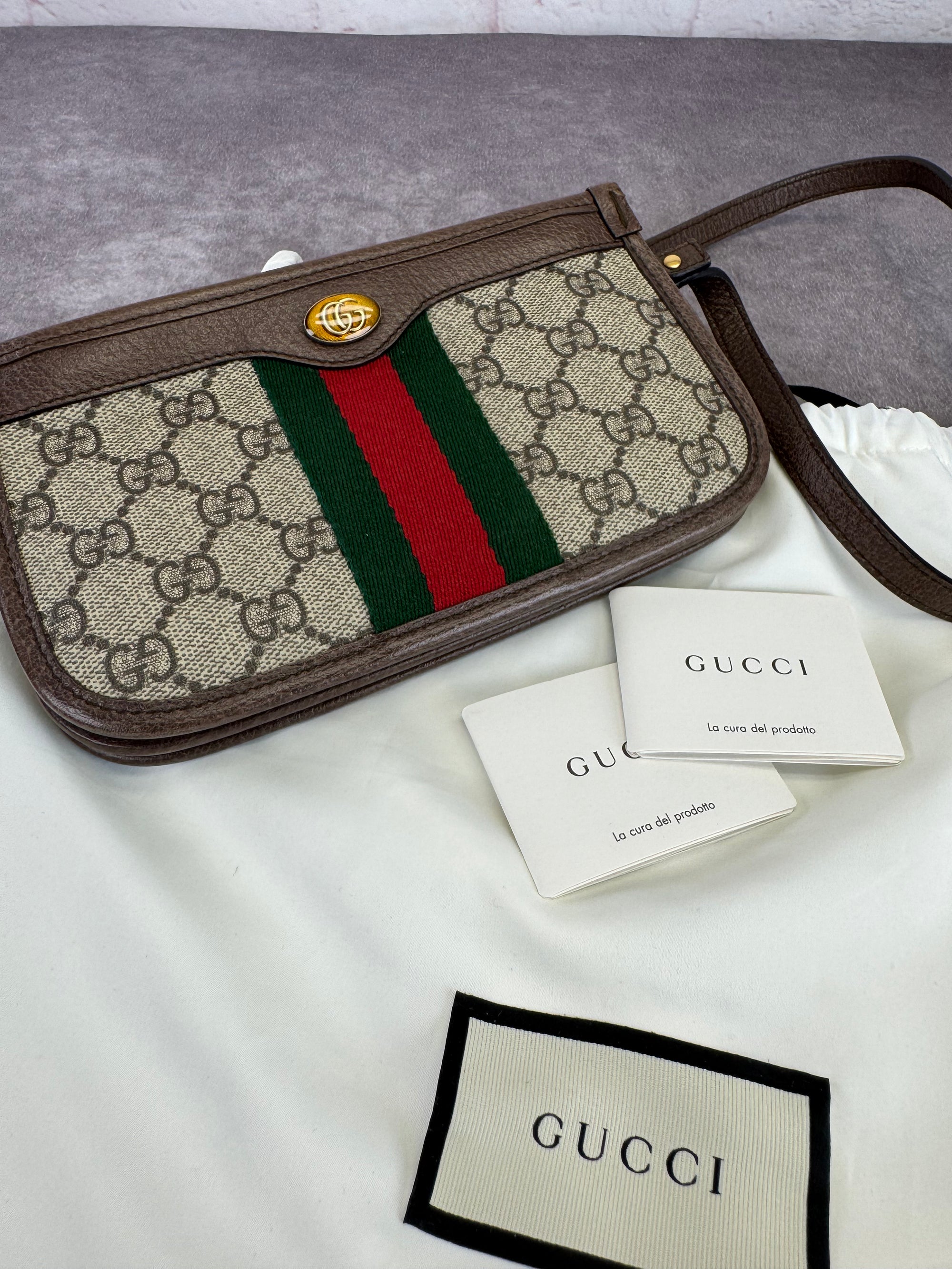 Gucci GG Supreme Monogram Web Ophidia Crossbody