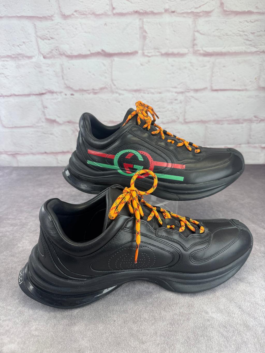 Gucci Mens Run Black Leather Sneakers