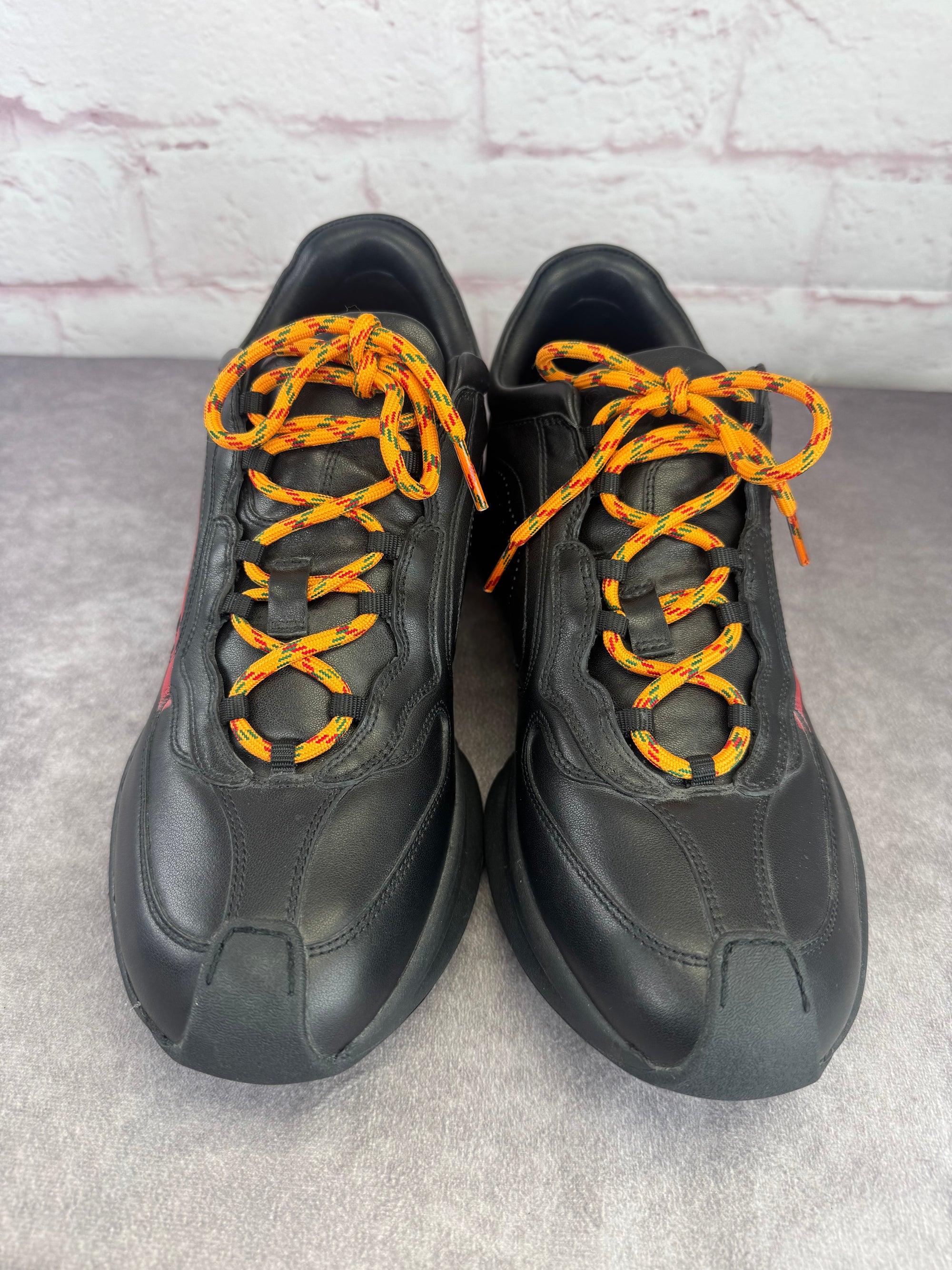 Gucci Mens Run Black Leather Sneakers