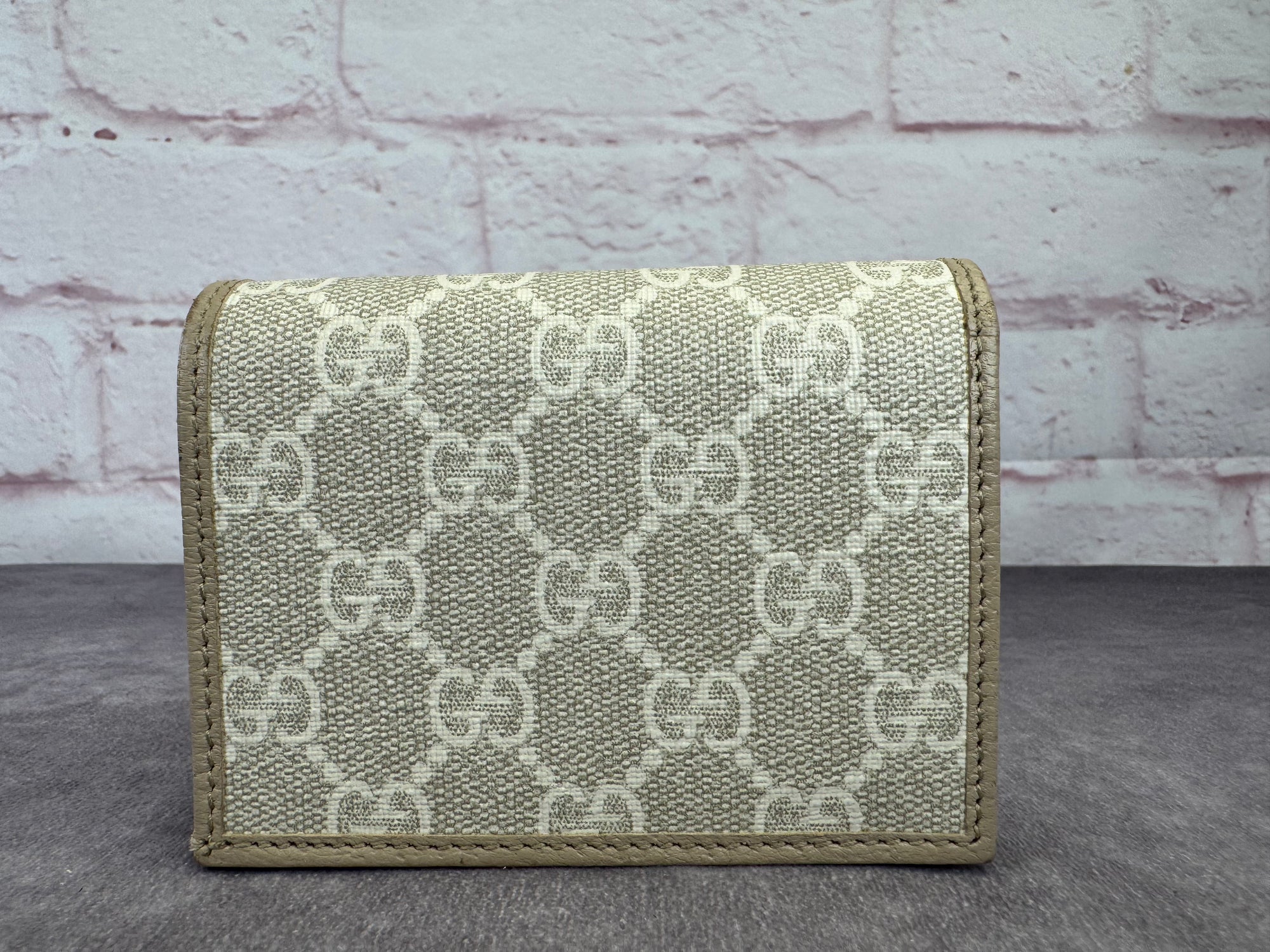 Gucci Beige Horsebit Card Holder Wallet