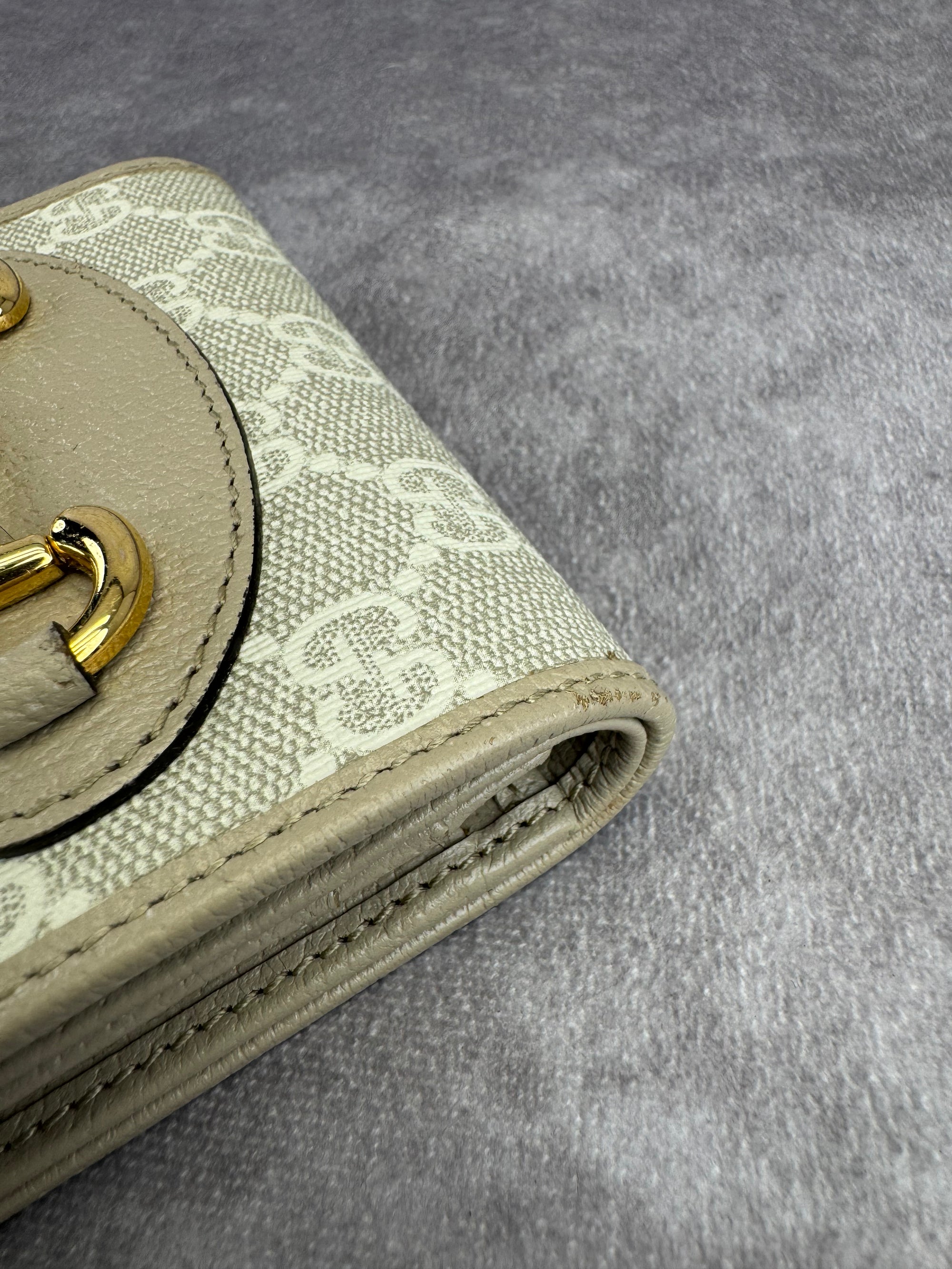 Gucci Beige Horsebit Card Holder Wallet