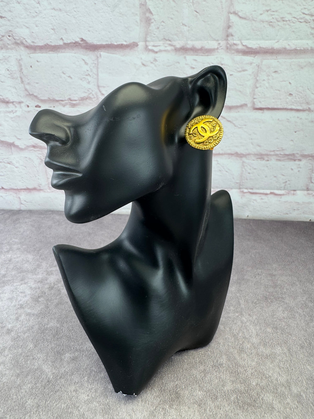 Chanel Vintage 97P Collection Round Goldtone Clip-on Earrings