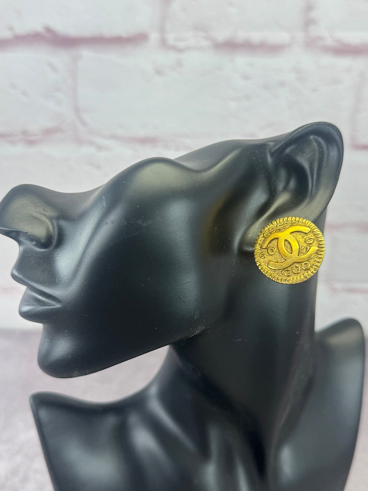 Chanel Vintage 97P Collection Round Goldtone Clip-on Earrings