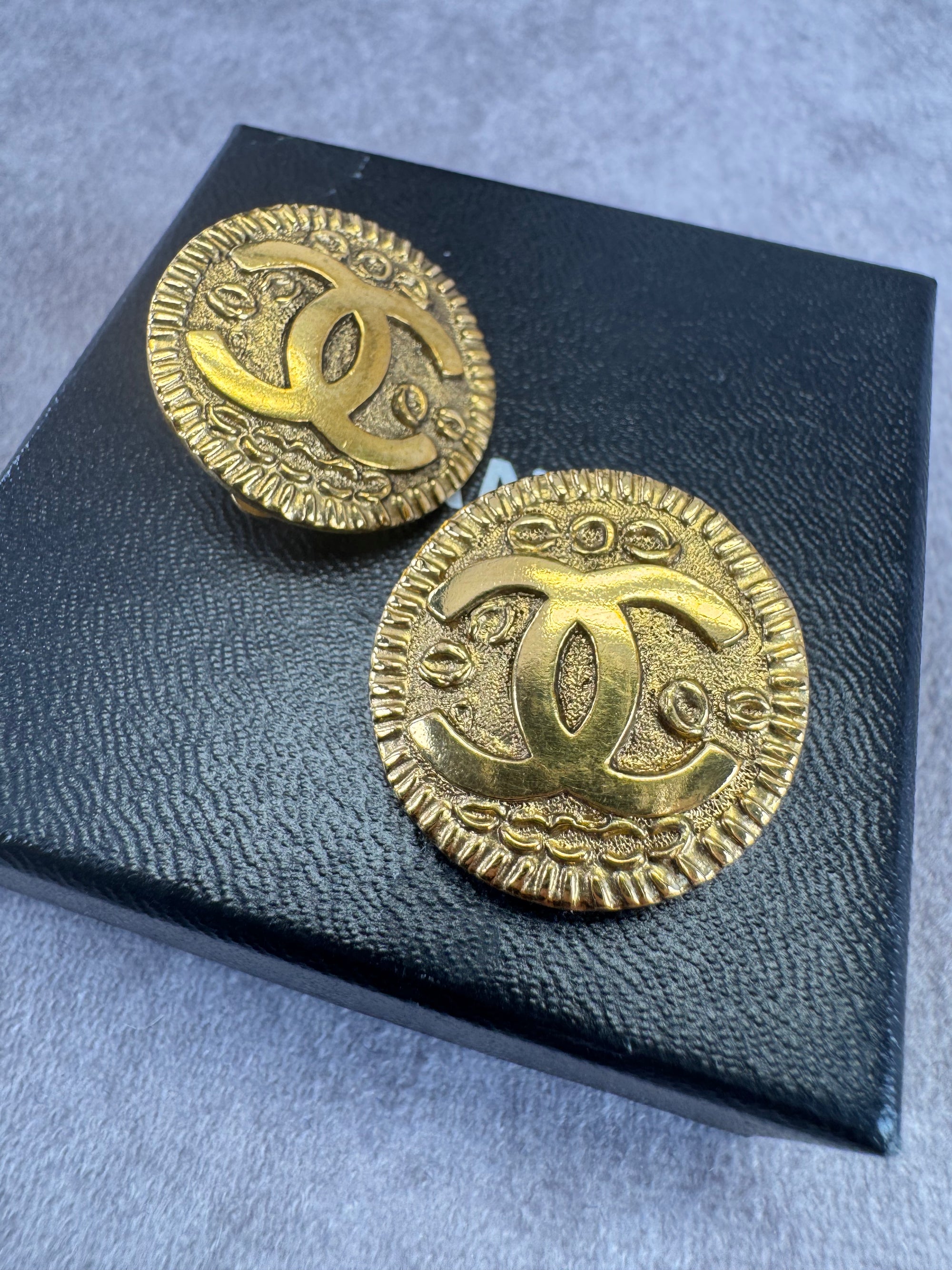 Chanel Vintage 97P Collection Round Goldtone Clip-on Earrings