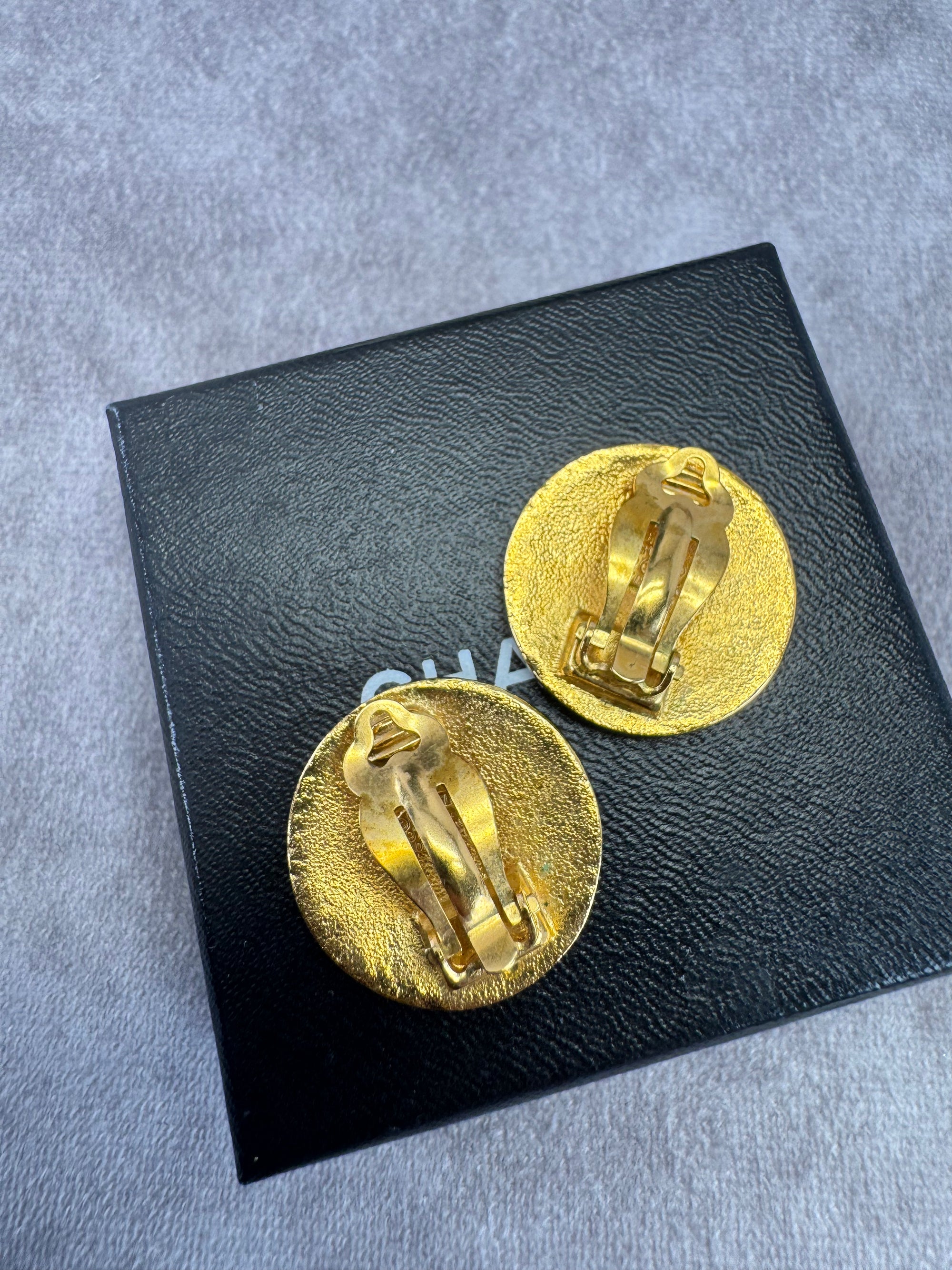 Chanel Vintage 97P Collection Round Goldtone Clip-on Earrings