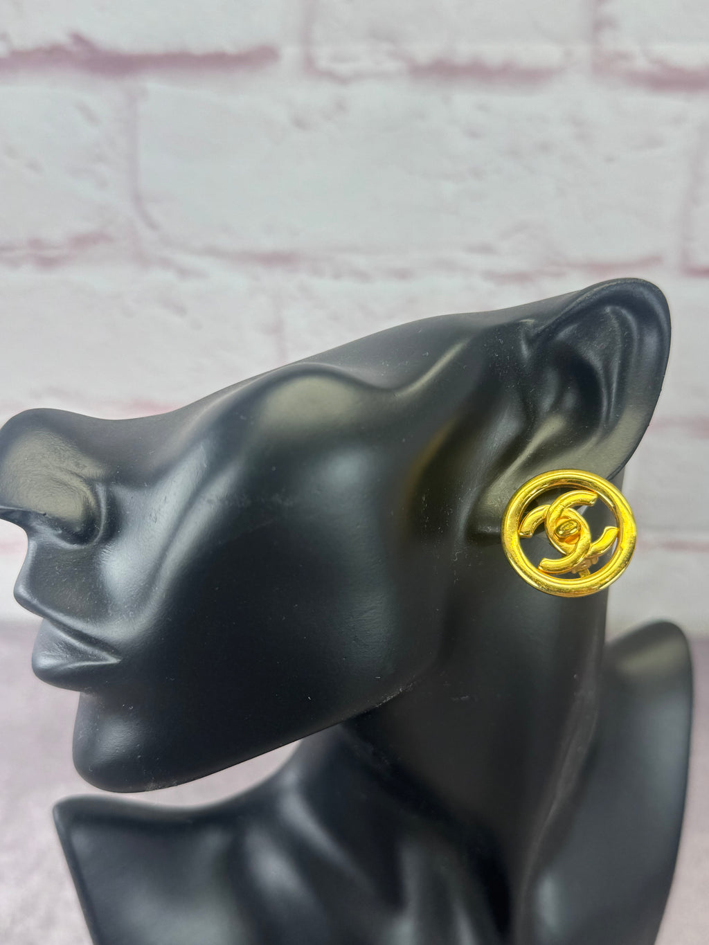 Chanel Vintage Turnlock 97P Clip-on Gold Plated Earrings