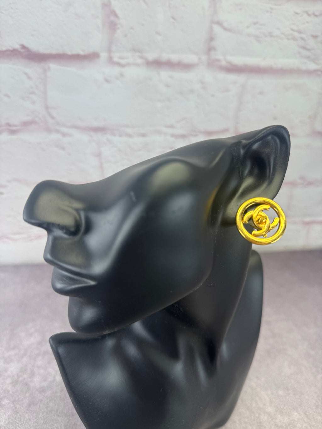 Chanel Vintage Turnlock 97P Clip-on Gold Plated Earrings