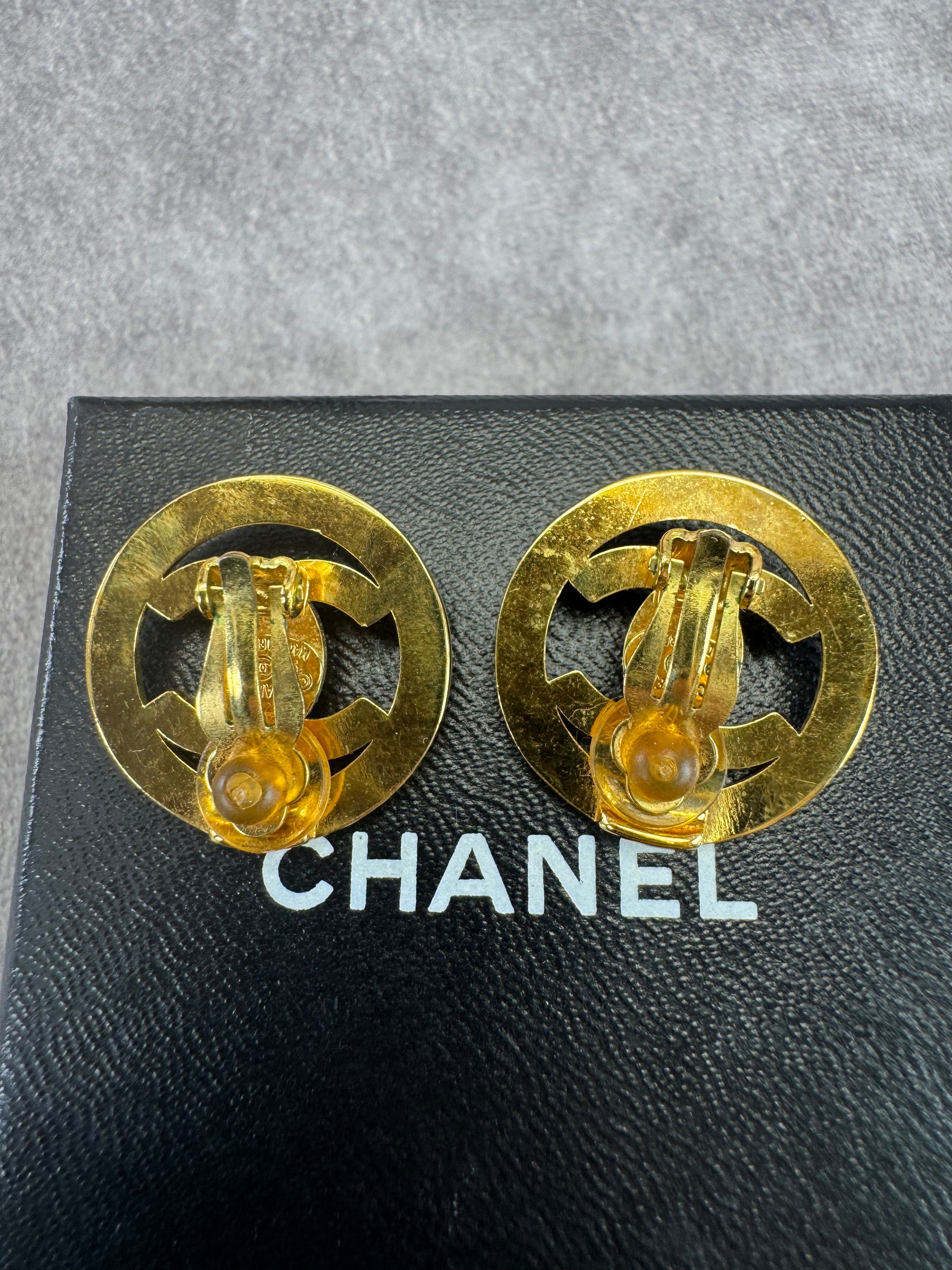 Chanel Vintage Turnlock 97P Clip-on Gold Plated Earrings