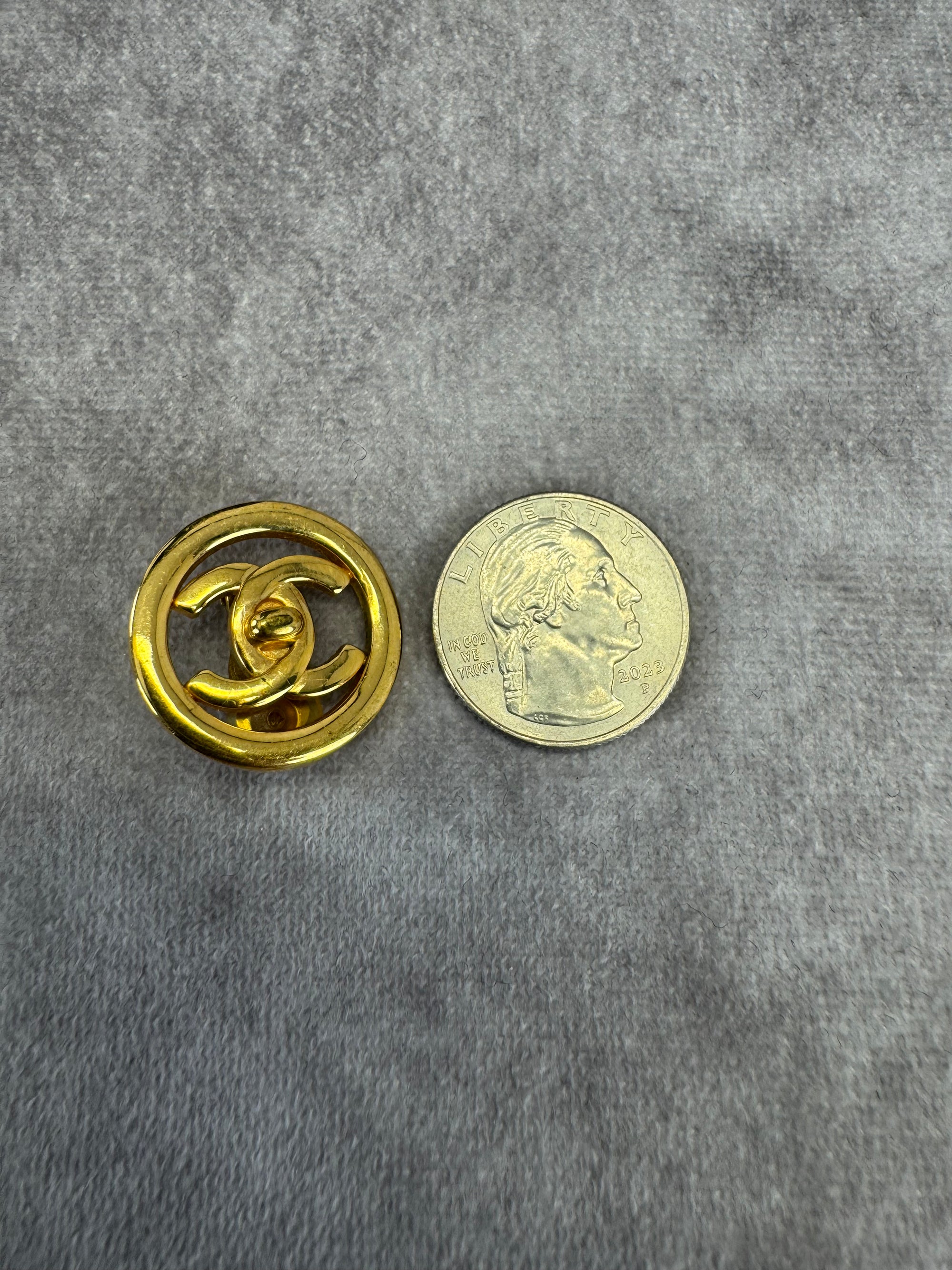 Chanel Vintage Turnlock 97P Clip-on Gold Plated Earrings