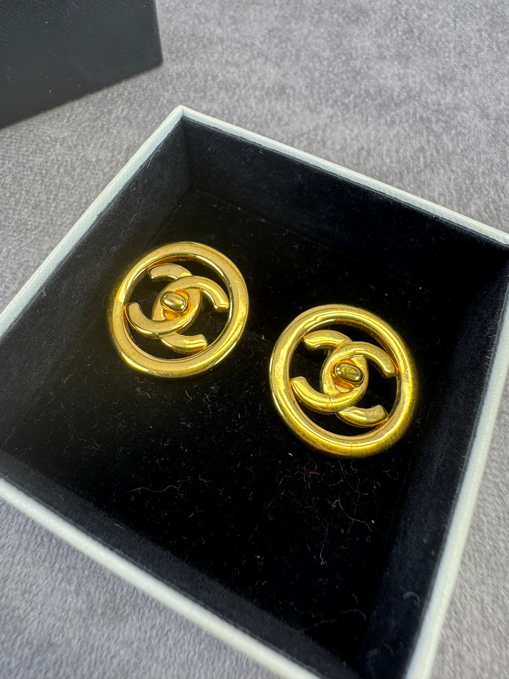 Chanel Vintage Turnlock 97P Clip-on Gold Plated Earrings