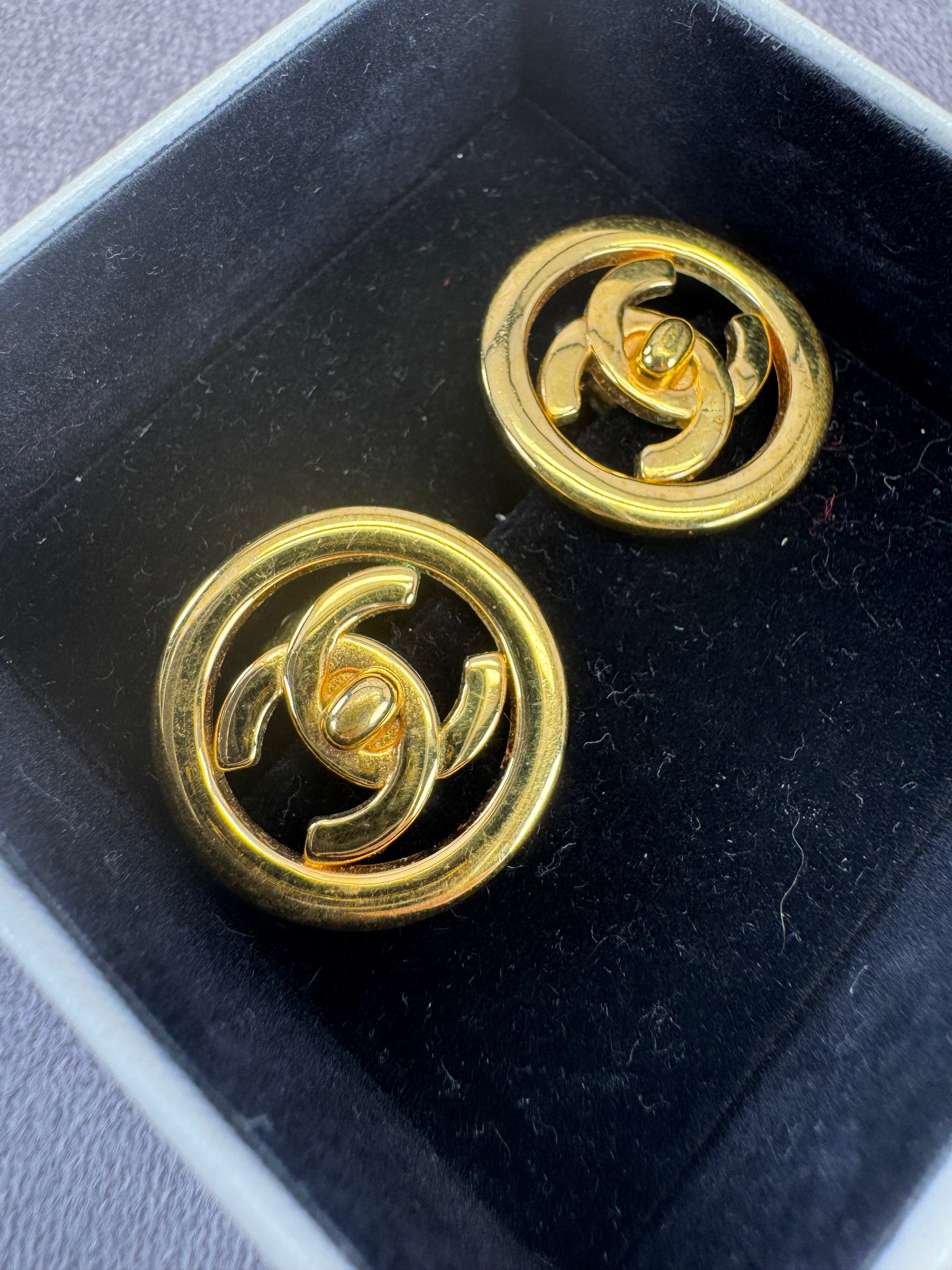 Chanel Vintage Turnlock 97P Clip-on Gold Plated Earrings