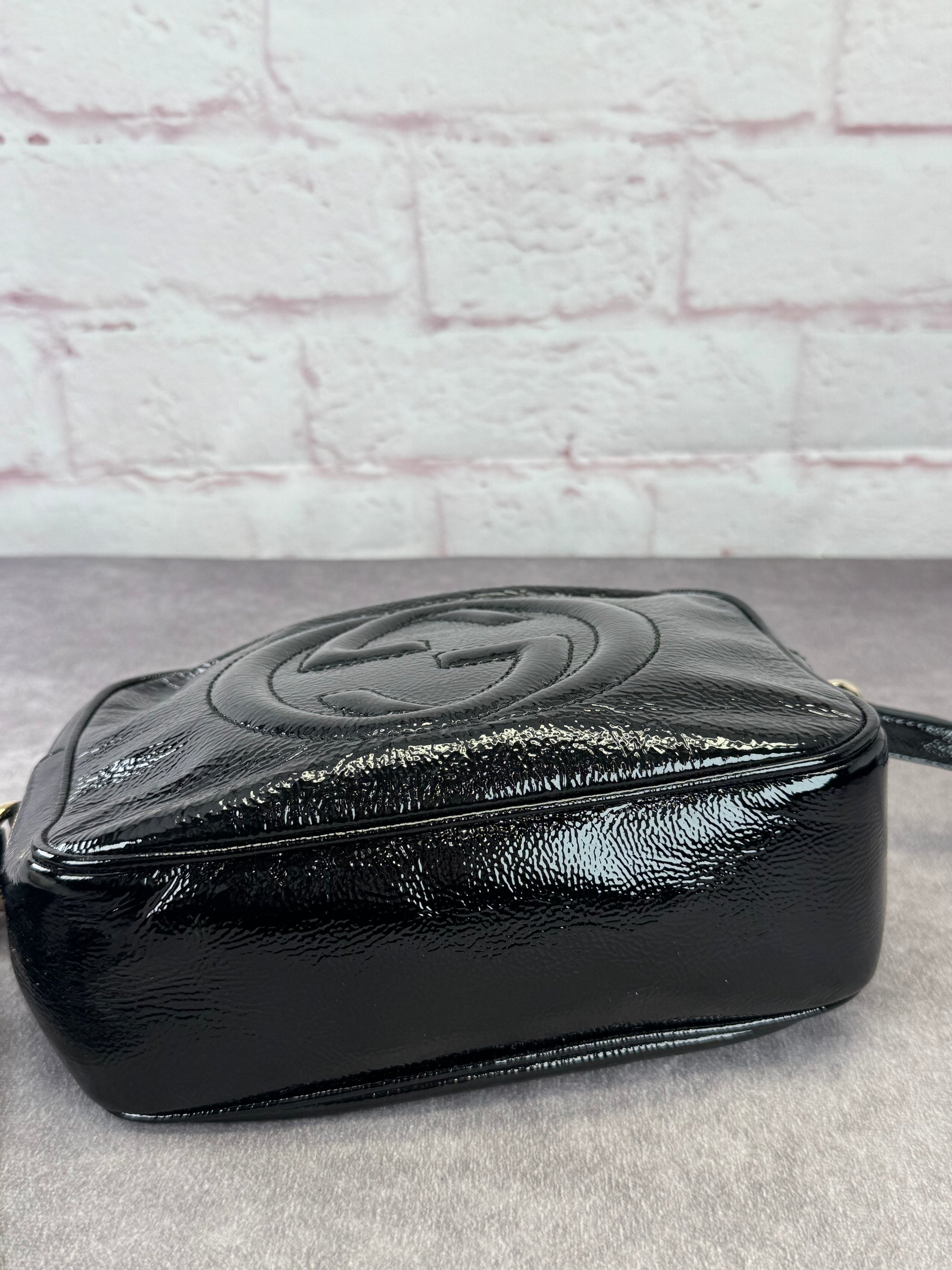Gucci Patent Black Leather Soho Disco Camera Bag