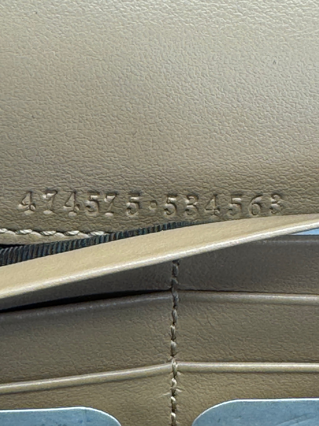 Gucci GG Marmont Matelasse Monochrome Wallet on Chain Camelia