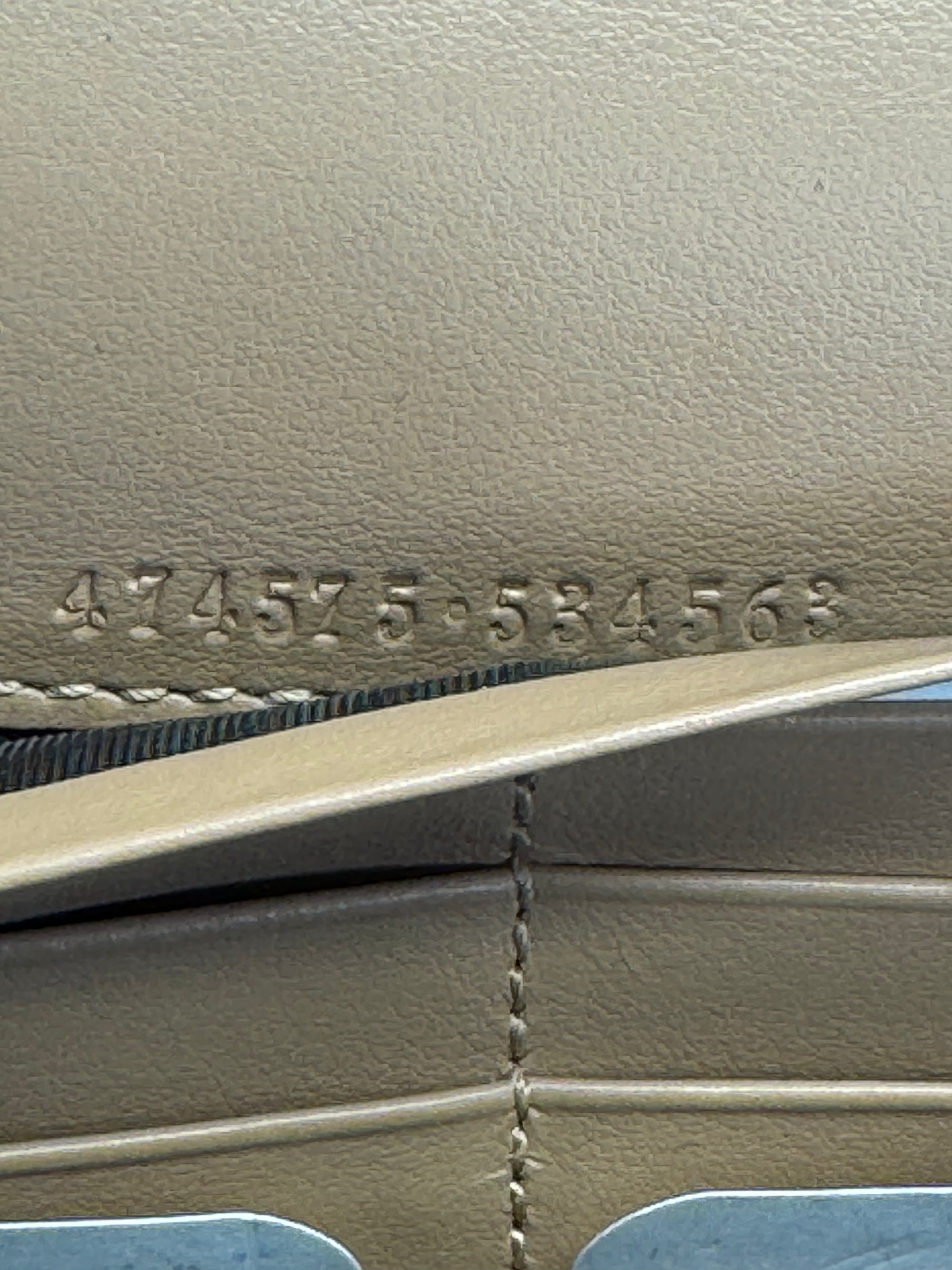 Gucci GG Marmont Matelasse Monochrome Wallet on Chain Camelia