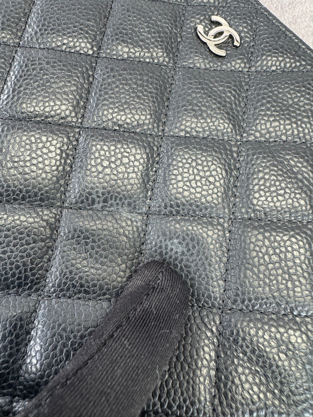 Chanel Caviar Quilted Classic O Case Medium Pouch