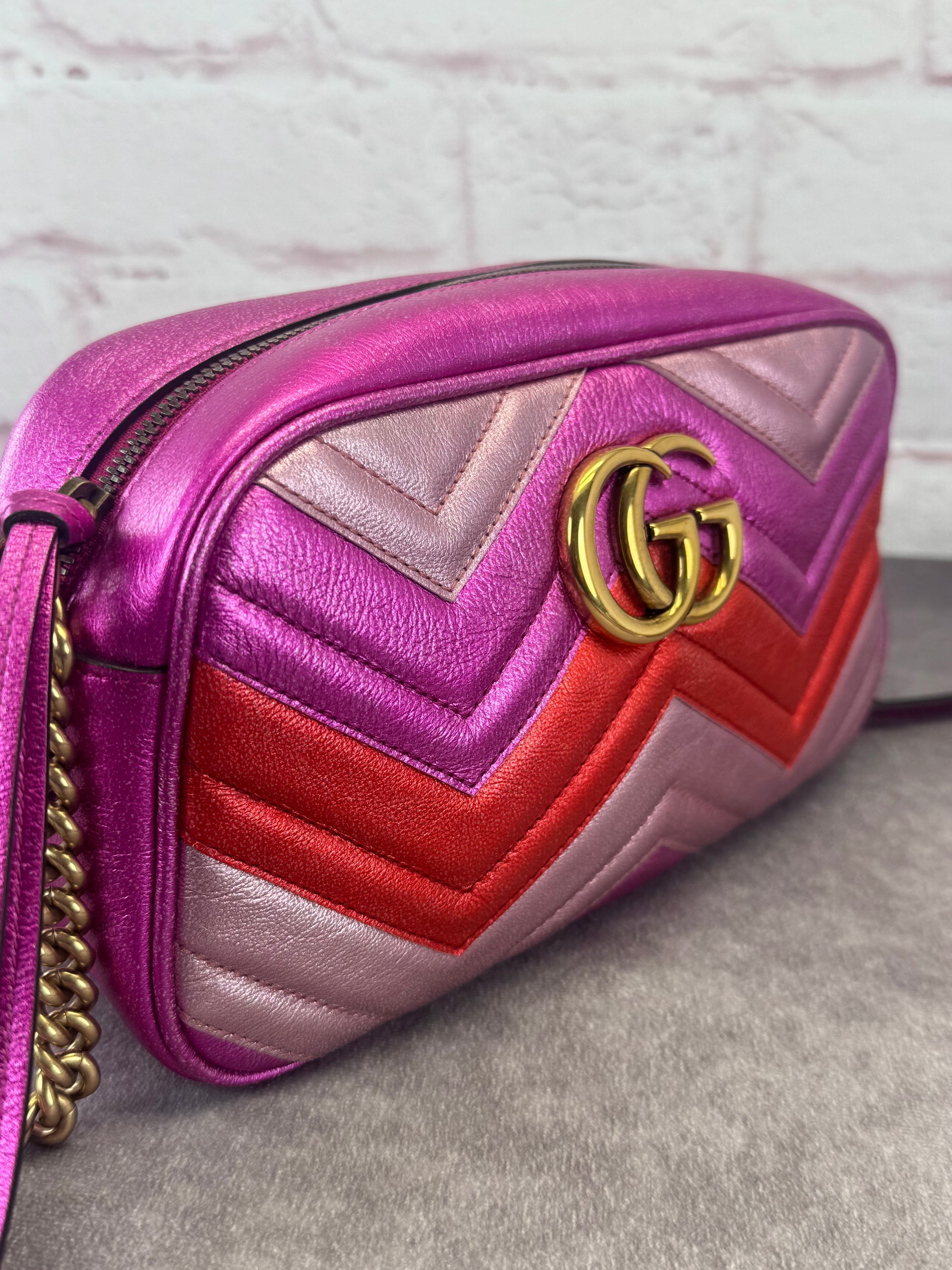 Gucci Marmont Matelasse Chevron Quilted Nappa Laminated Camera Bag