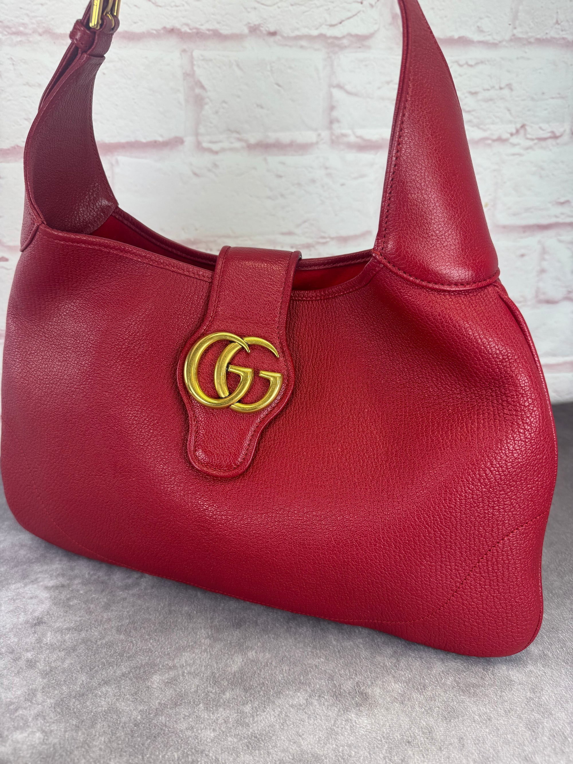 Gucci Medium Aphrodite Red Leather Shoulder Bag