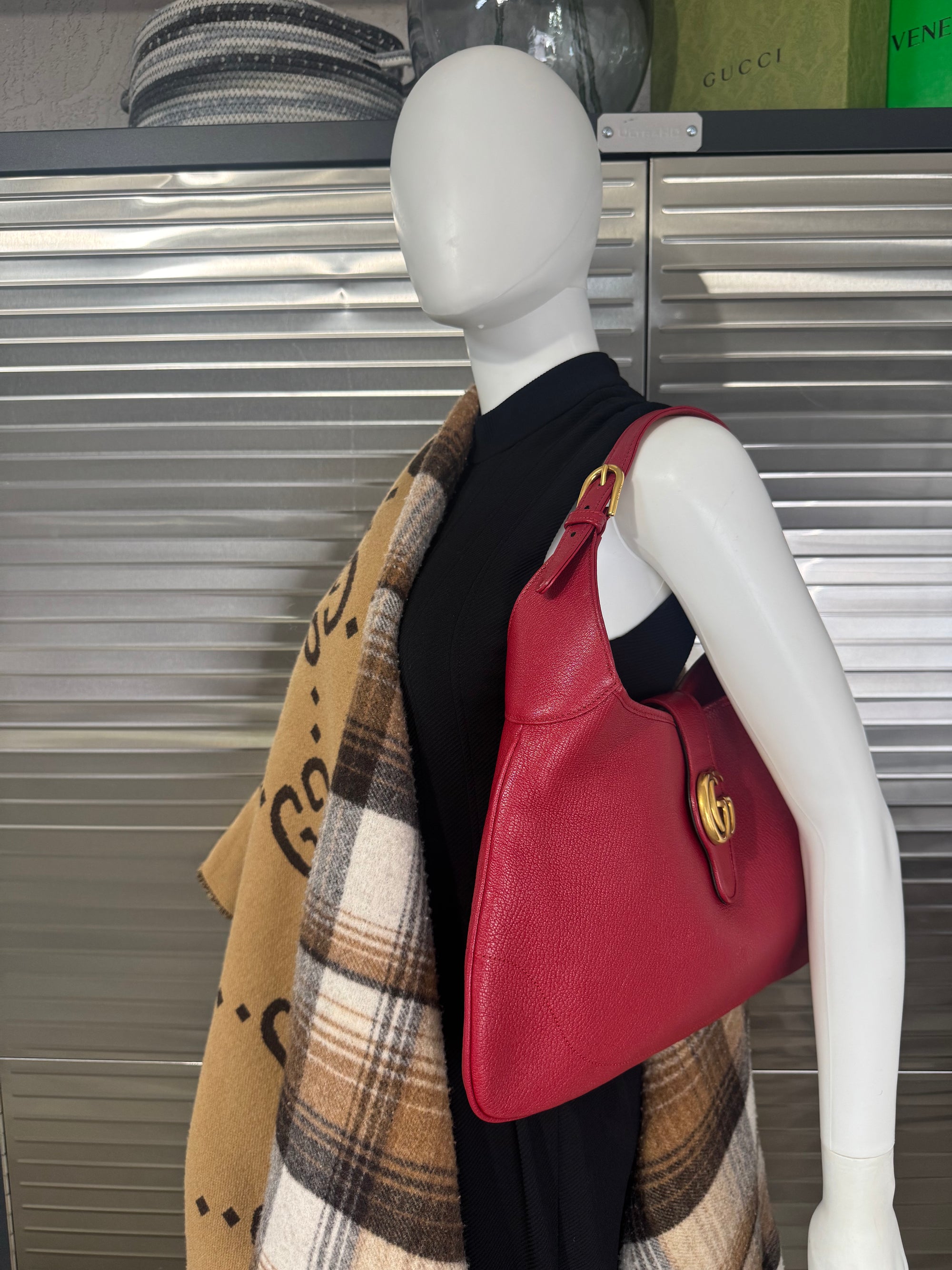 Gucci Medium Aphrodite Red Leather Shoulder Bag