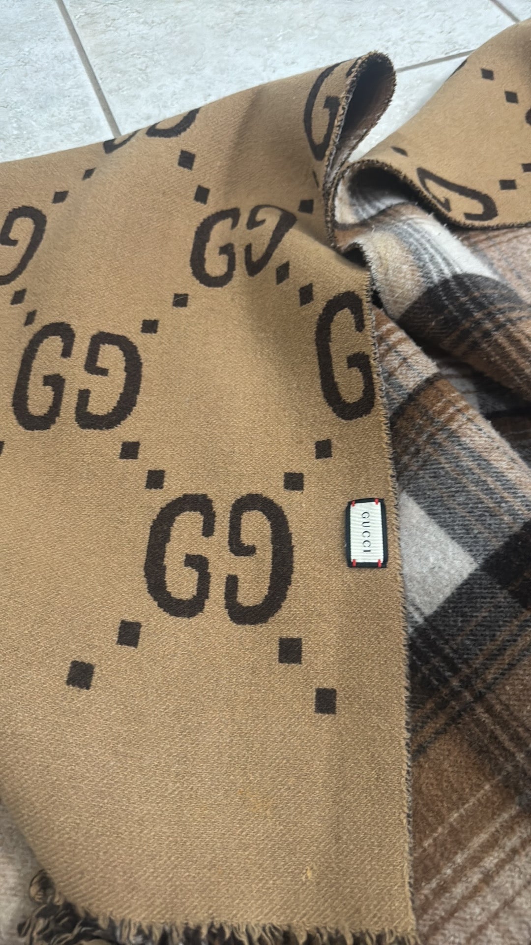 Gucci Jumbo GG Tan Brown Wool Reversible Poncho