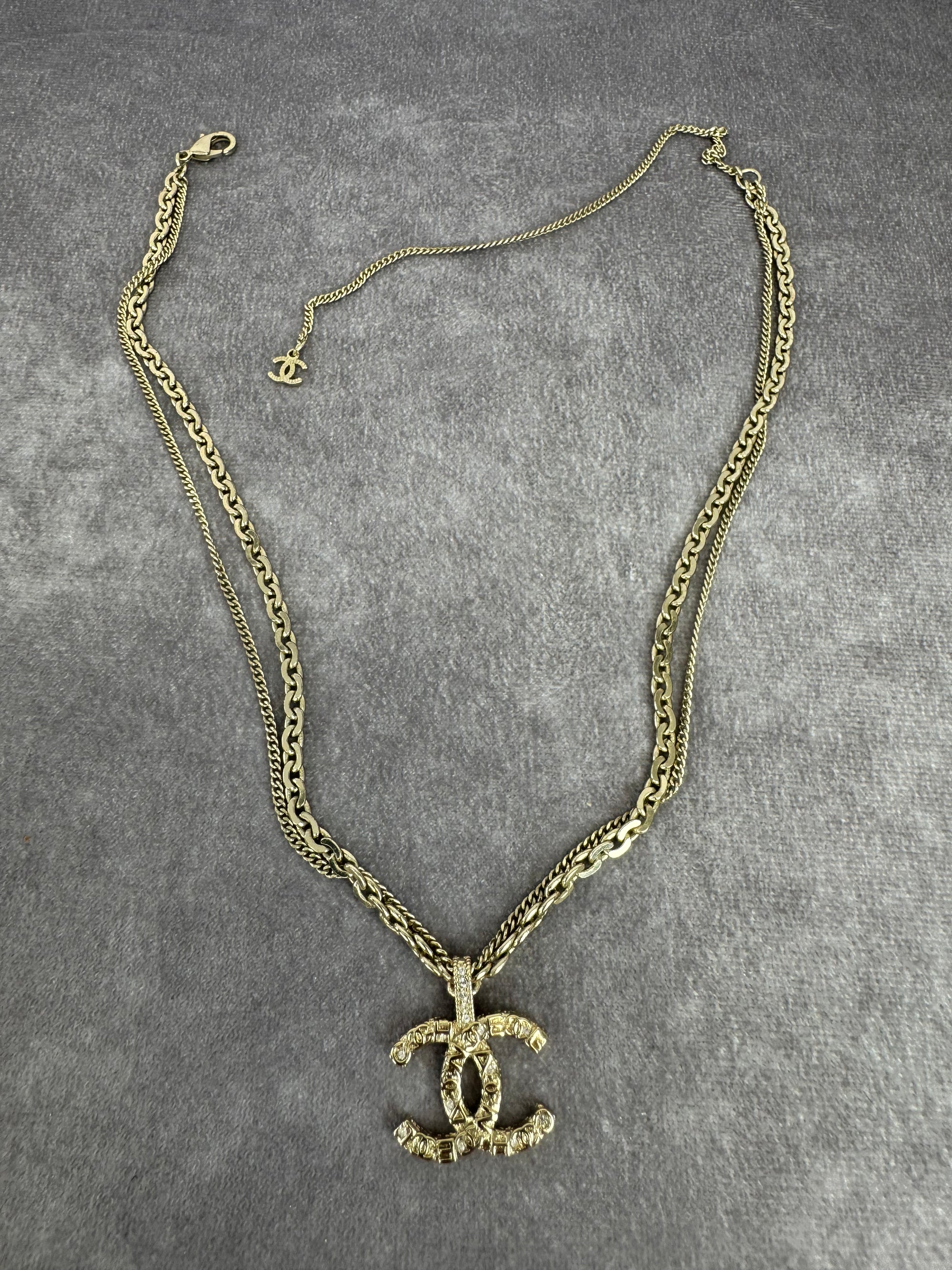 Chanel 21P Metal Double Layer Embossed Pendant CC Necklace