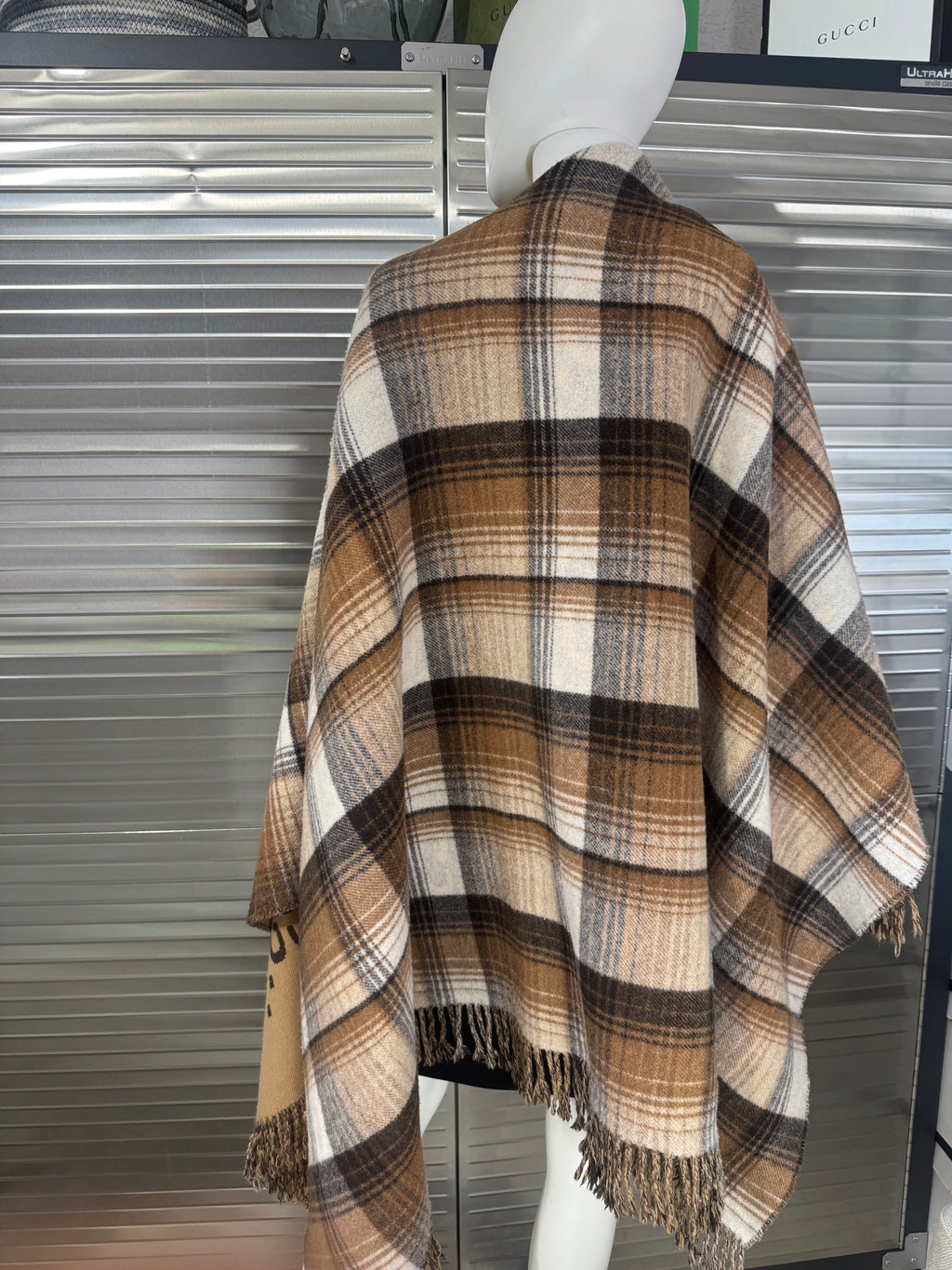 Gucci Jumbo GG Tan Brown Wool Reversible Poncho