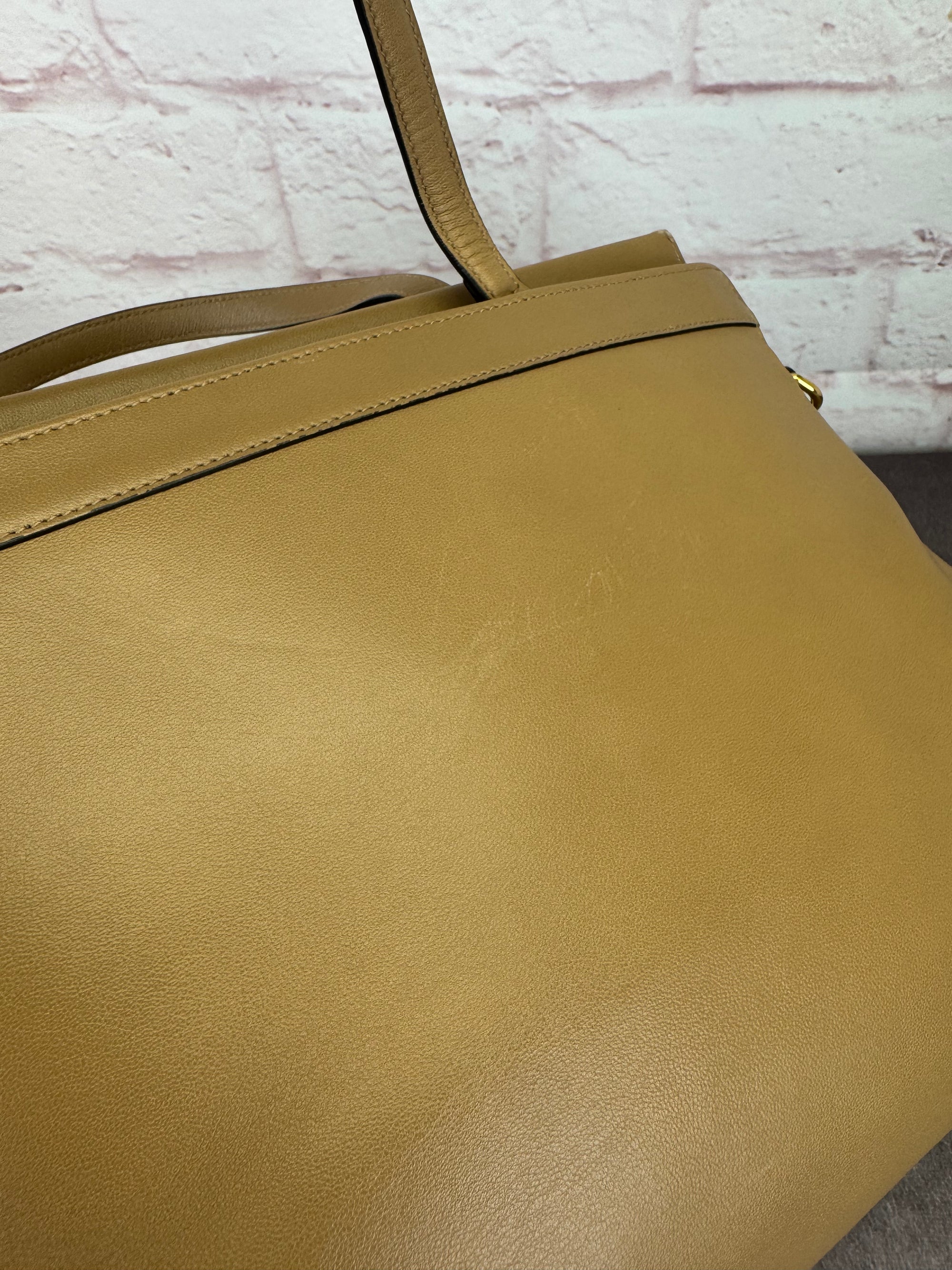 Gucci Linea Matisse Tan Leather Shoulder Bag