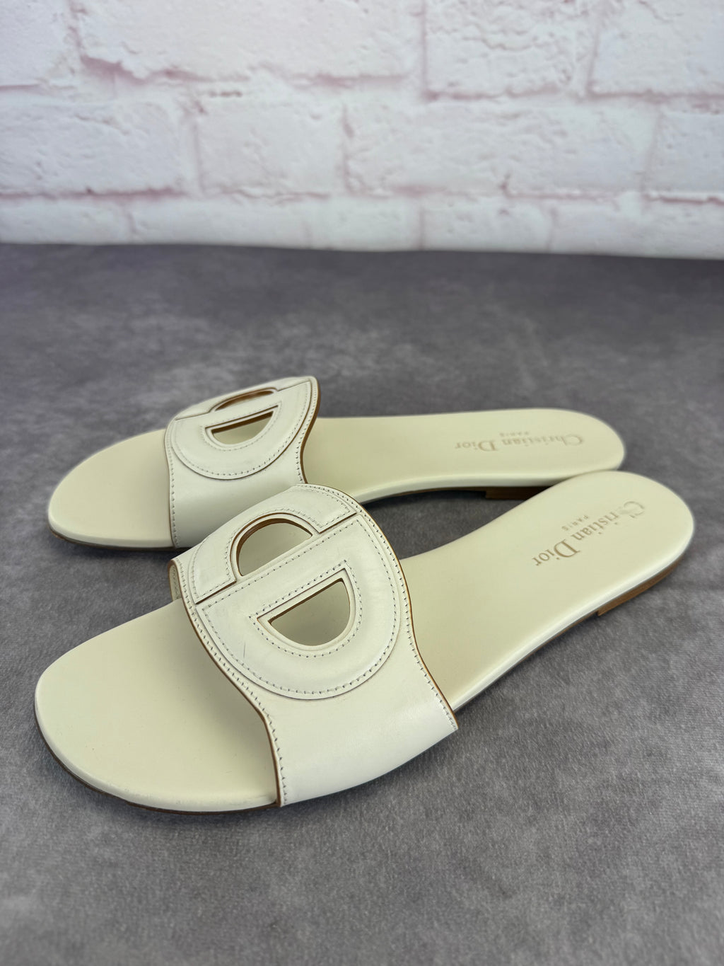 Dior D-Club Cut Out Leather Slide Sandals 42