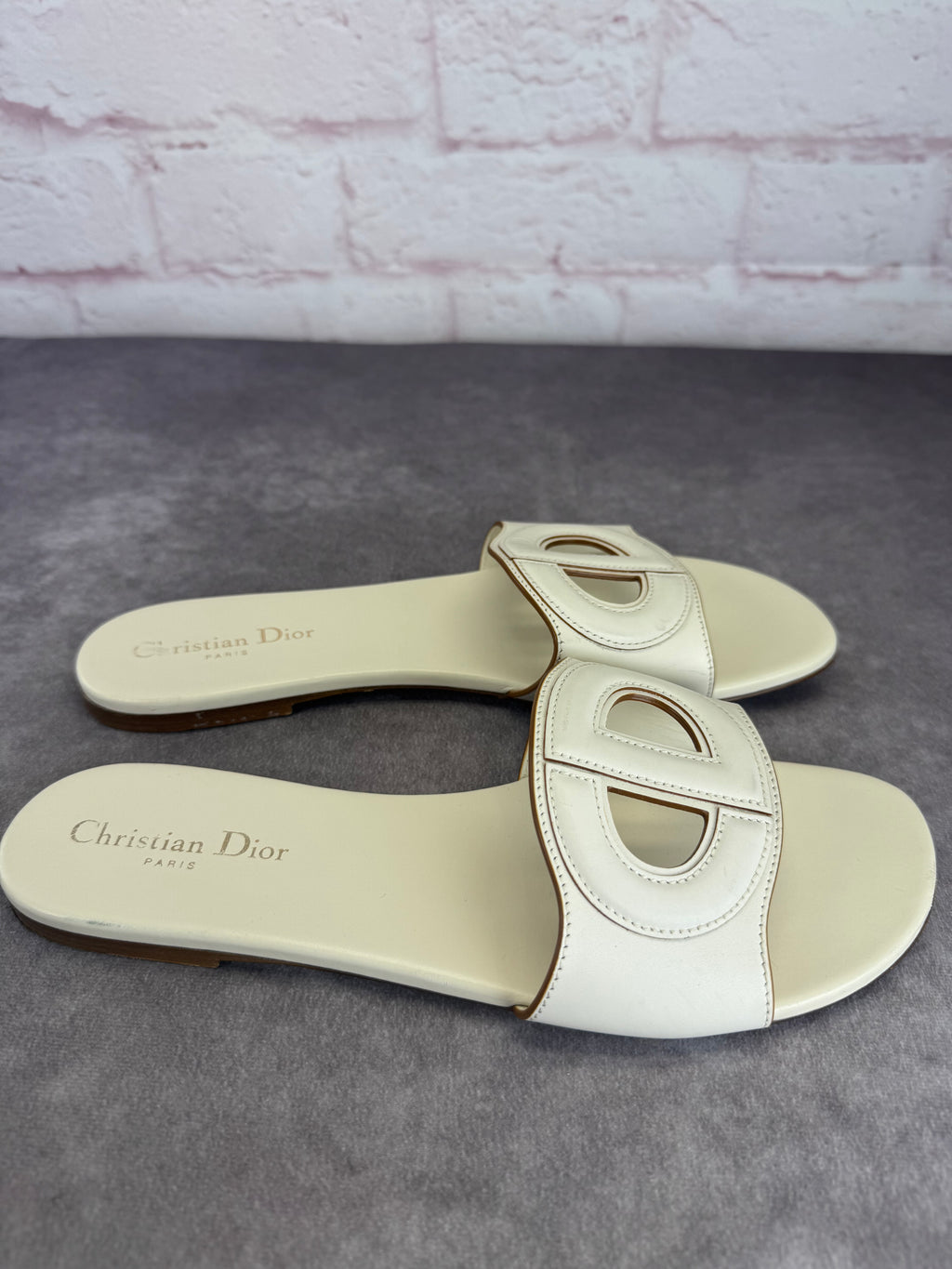 Dior D-Club Cut Out Leather Slide Sandals 42