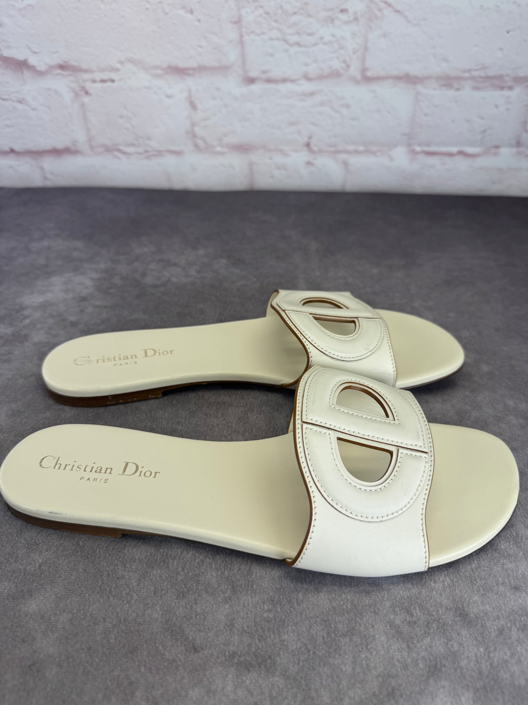 Dior D-Club Cut Out Leather Slide Sandals 42