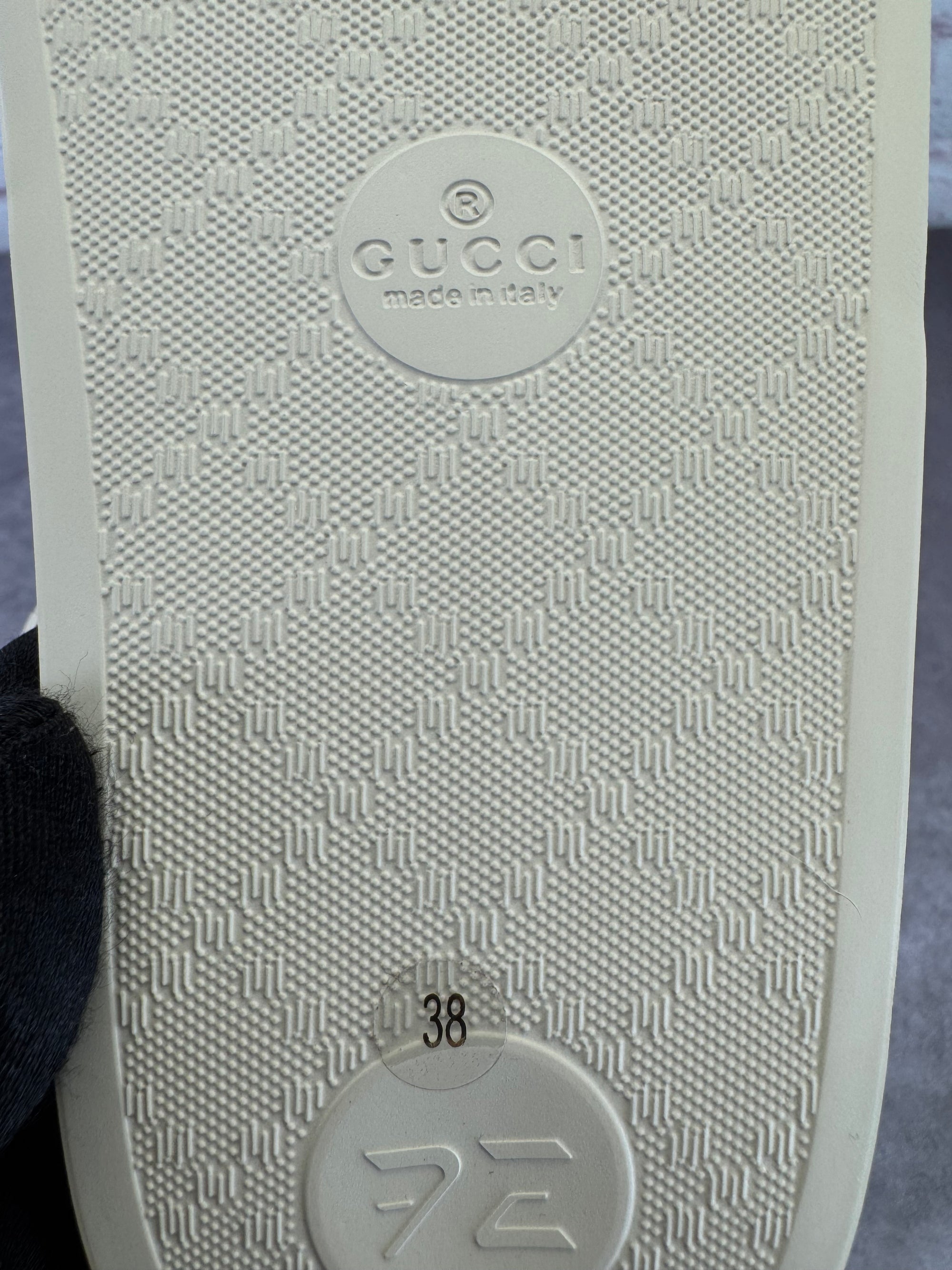 Gucci New Rainbow Pursuit Slide Sandals 38 Mystic White