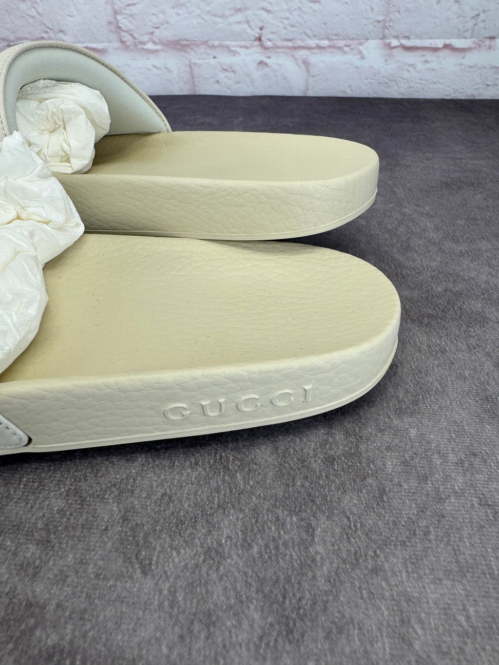 Gucci New Rainbow Pursuit Slide Sandals 38 Mystic White