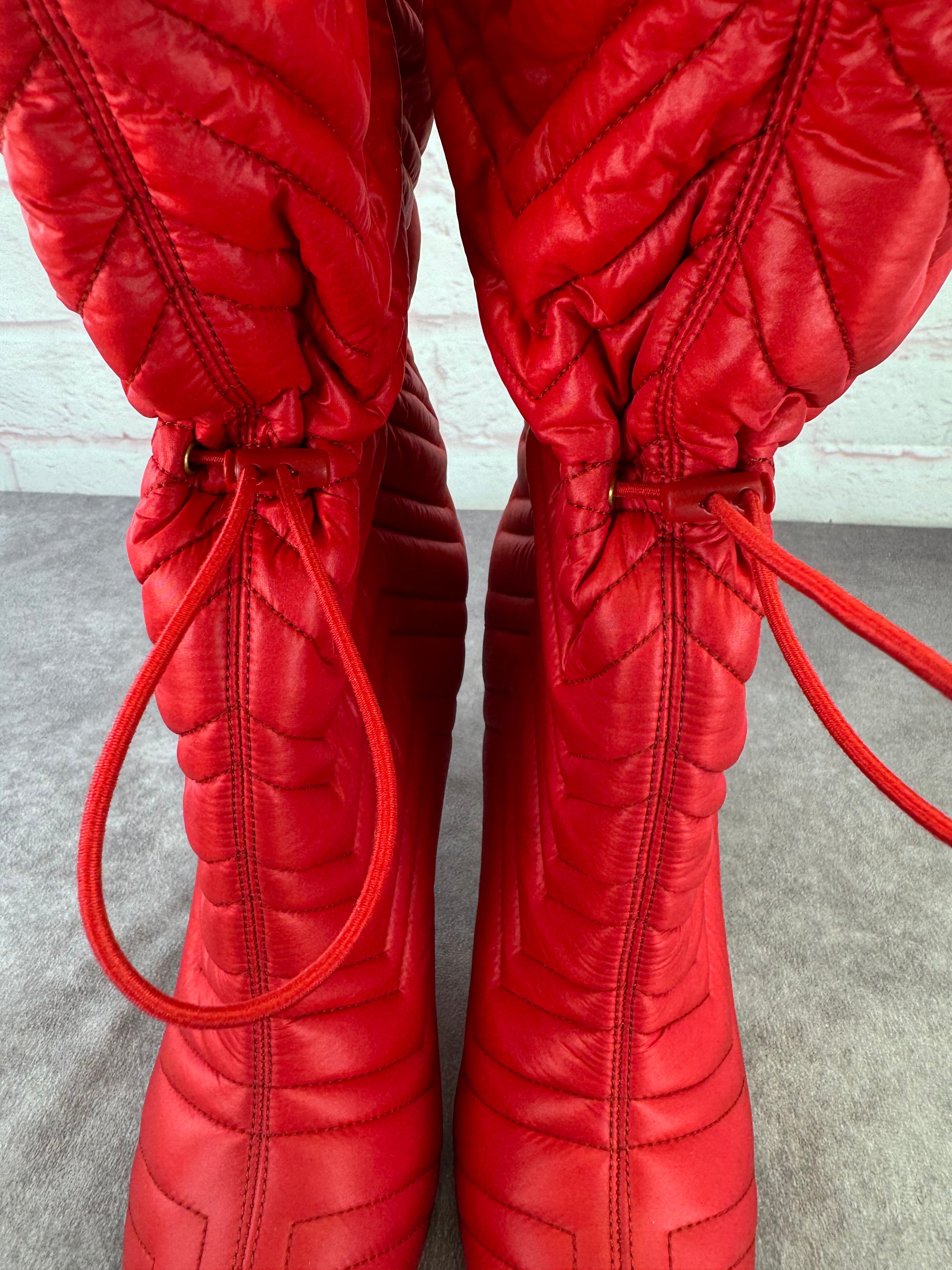 Gucci GG Matelasse Slouchy 95mm Quilted Nylon Heeled Boots 42