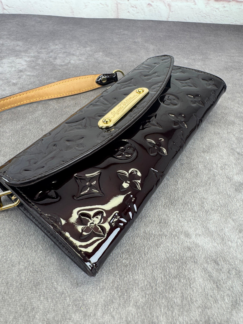 Louis Vuitton Vernis Amarante Sunset Shoulder Bag