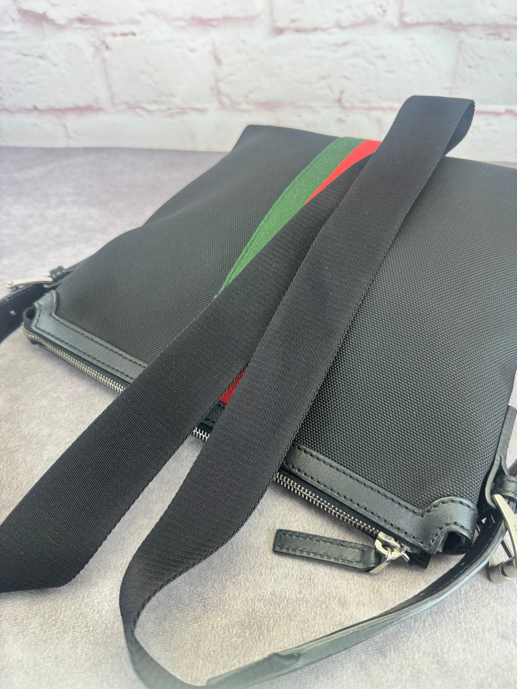 Gucci Sherry Line Techno Canvas Web Messenger Unisex Bag