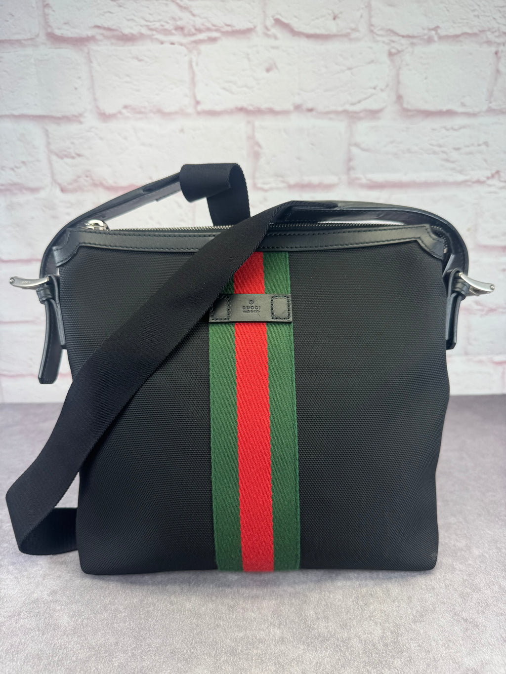 Gucci Sherry Line Techno Canvas Web Messenger Unisex Bag