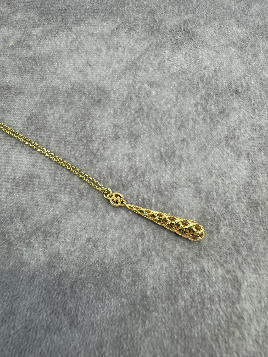 Gucci Diamantissima 18k Yellow Gold Pendant Necklace