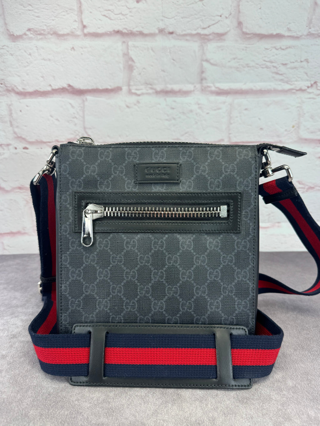 Gucci Supreme GG Canvas Black Messenger Bag