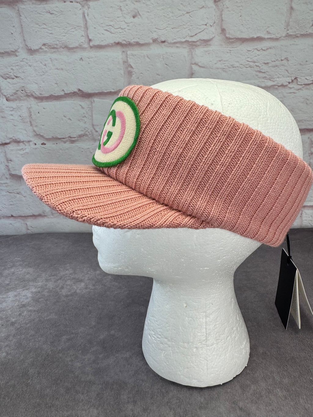 Authentic Gucci NWT Wool Knit Logo Pink Visor Cap