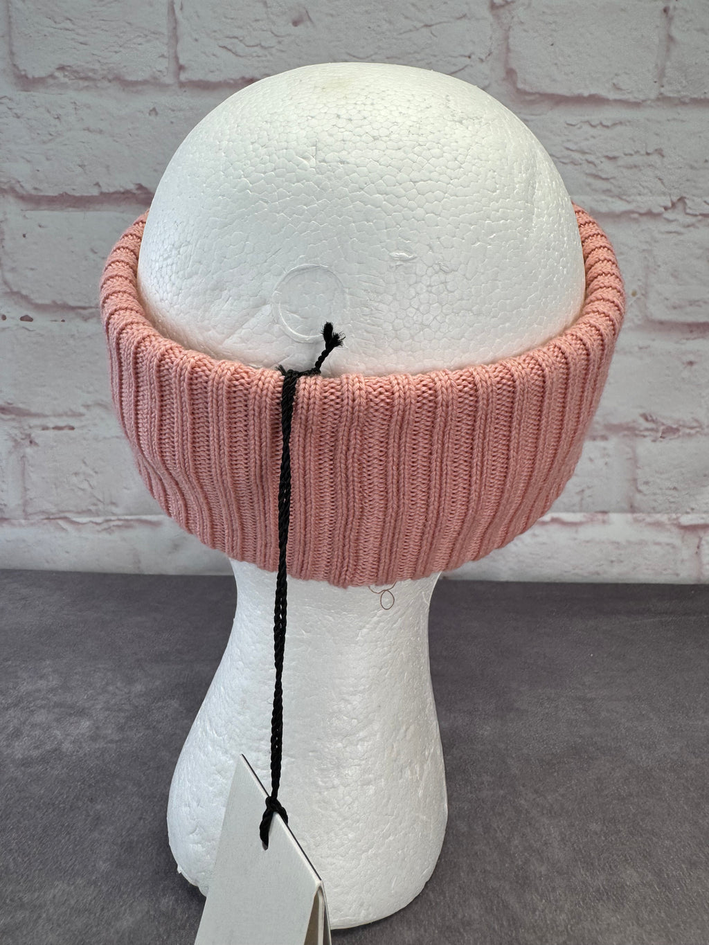 Authentic Gucci NWT Wool Knit Logo Pink Visor Cap